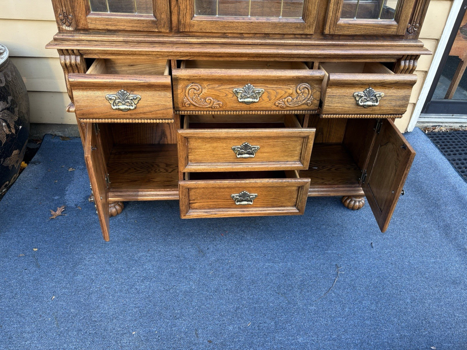 67122 Leaded Glass Oak China Cabinet Curio