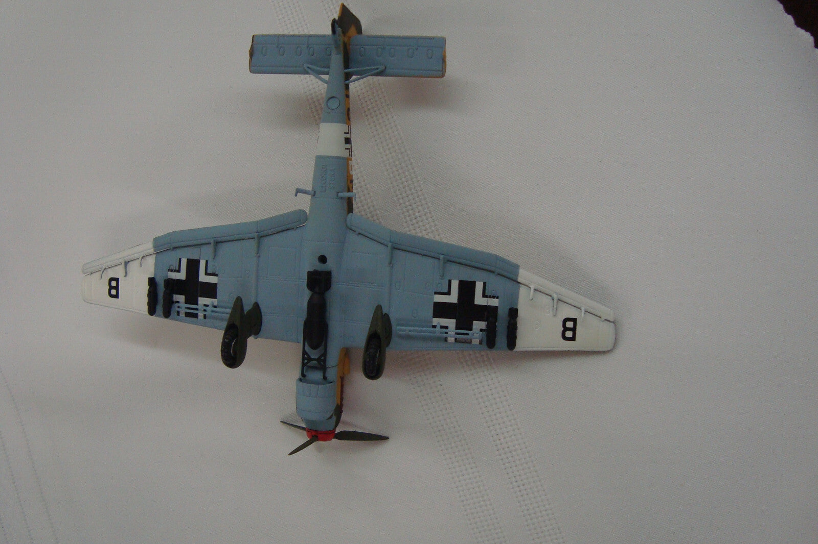 ES14 - Corgi LUFTWAFFE Junkers JU  87B 2 STUKA T6  BM Airplane Plane Scale 1/72