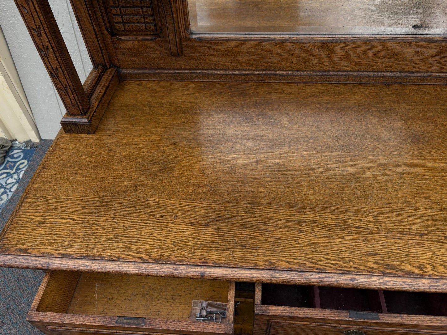 67026 Antique Victorian Oak Sideboard Buffet Cabinet