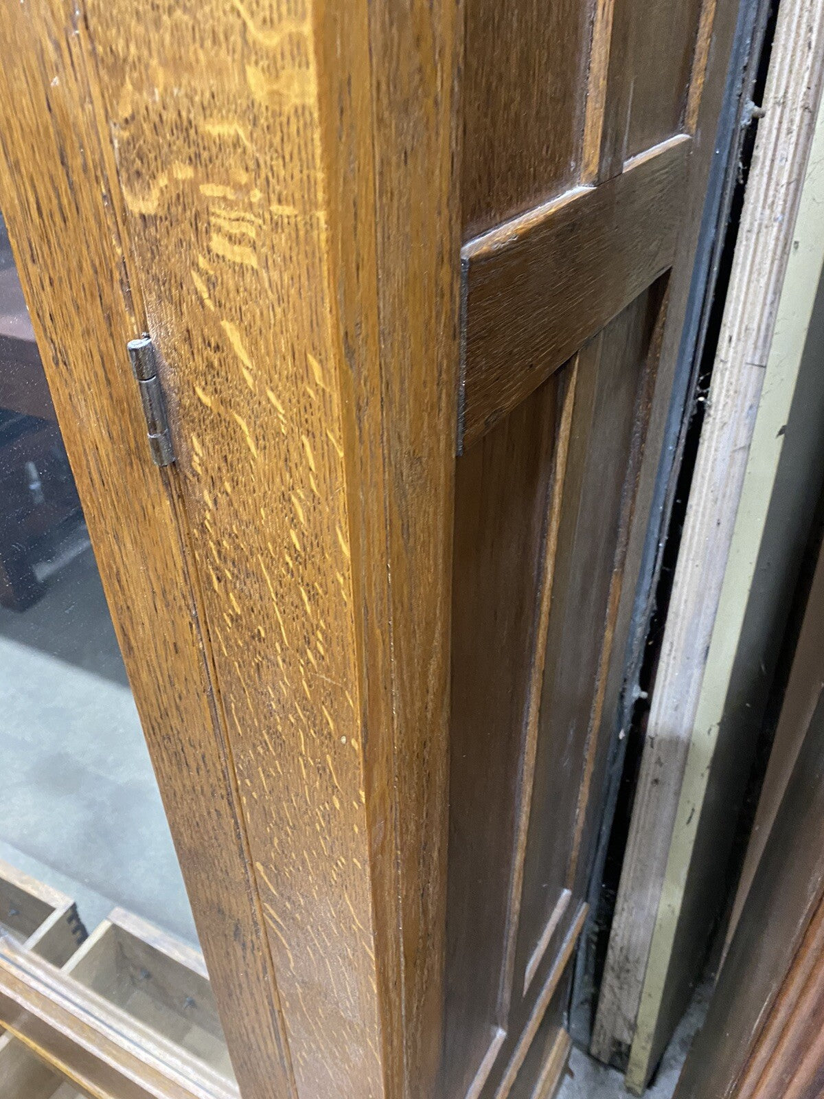 65564   Antique Victorian Oak 2 Door Wardrobe Cabinet