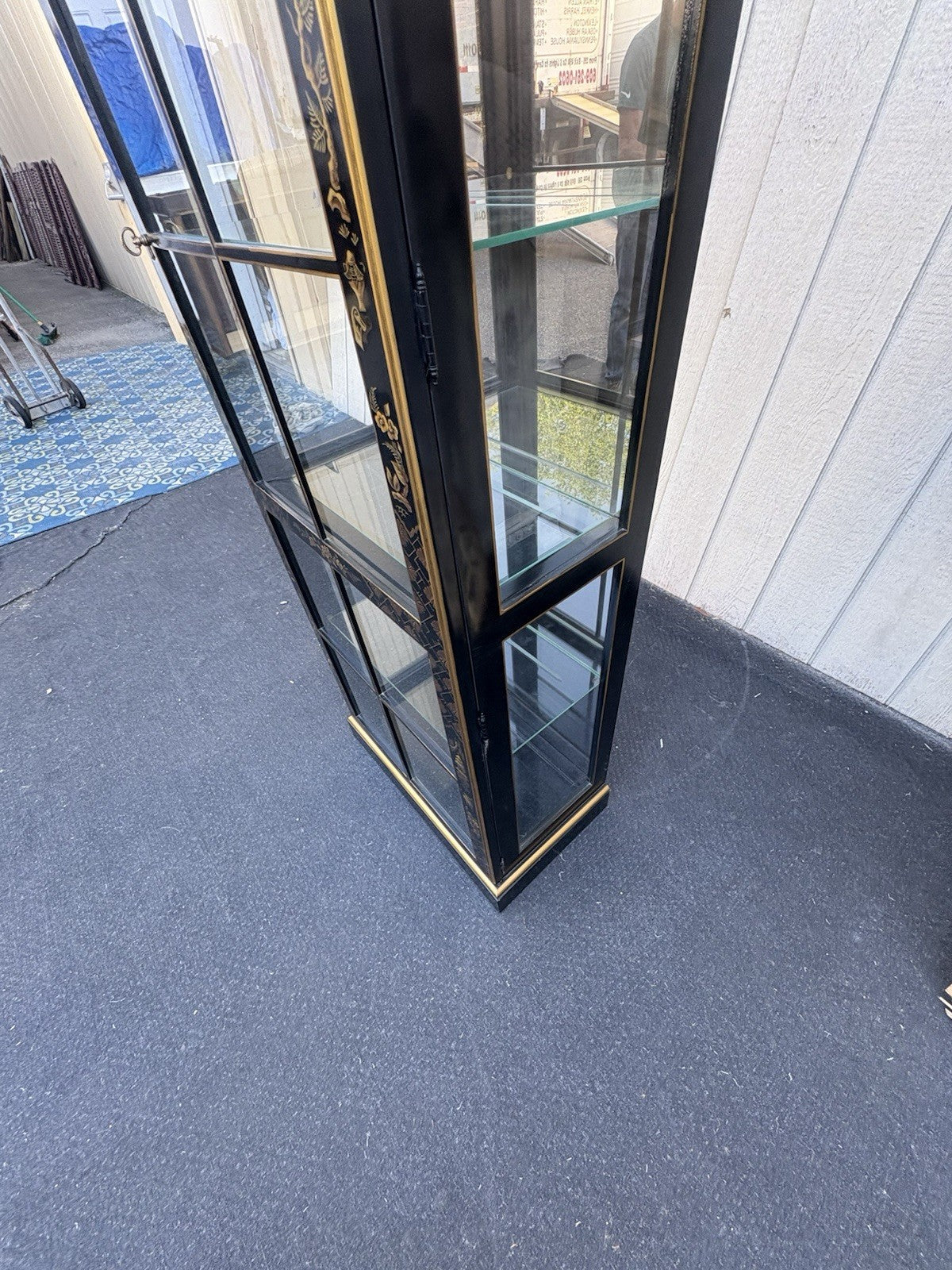 66707   Drexel Heritage Oriental Curio China Cabinet