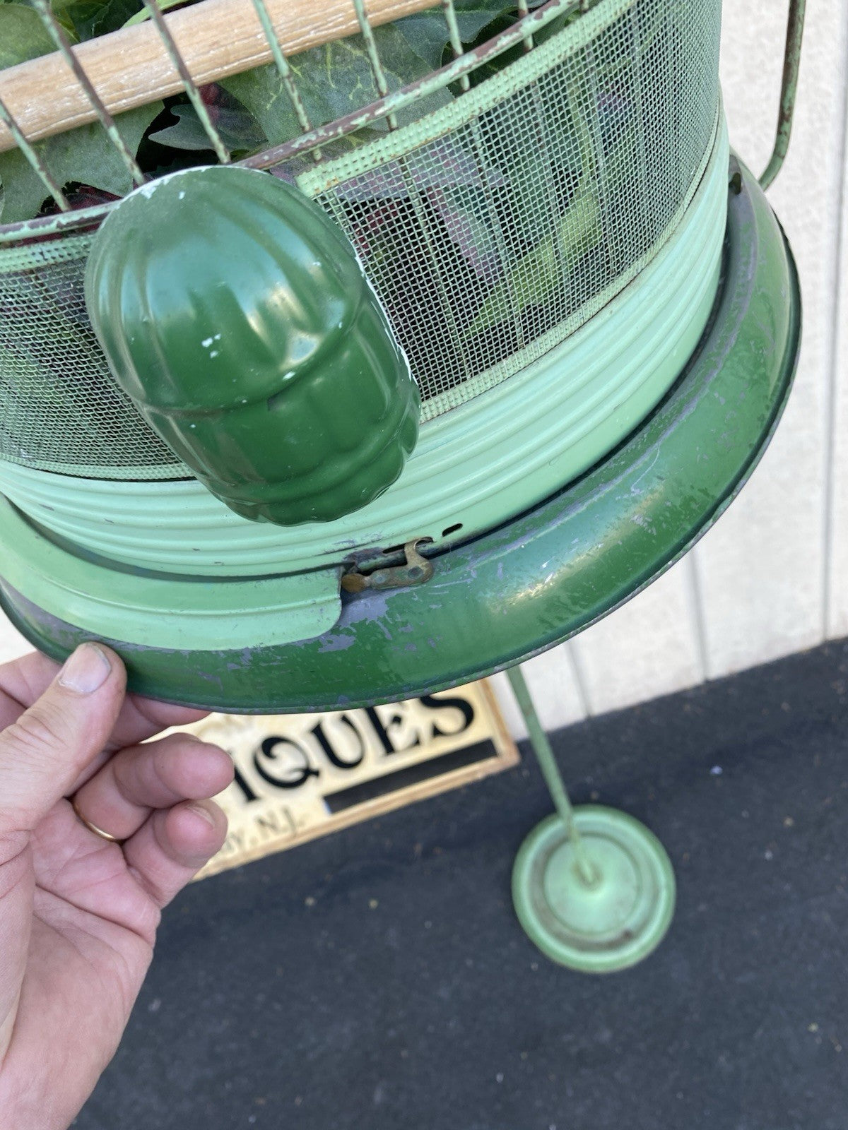 66536   Antique Iron Bird Cage on Stand