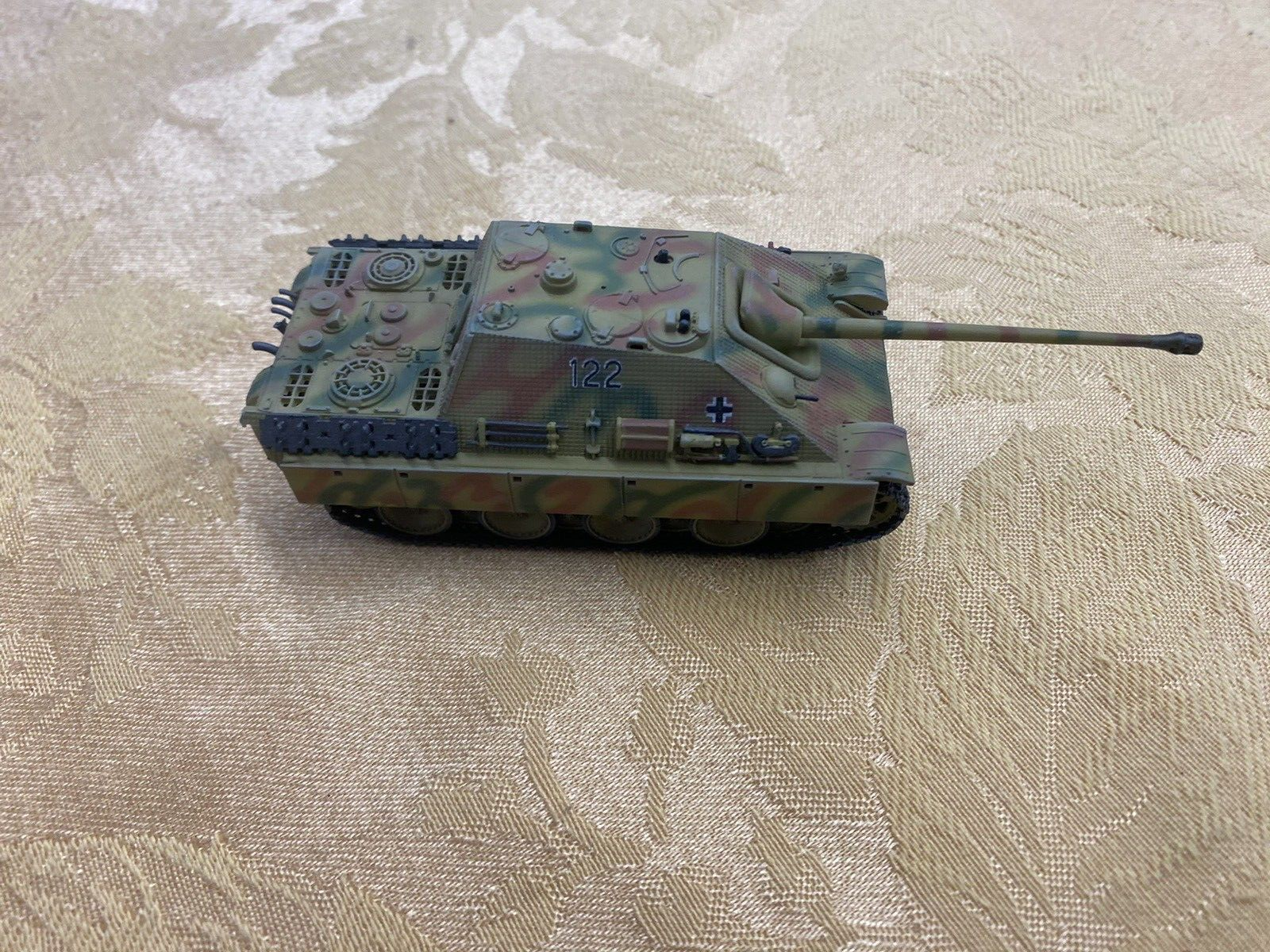 ES 54: Grouping of 7 Military Vehicles  Tanks    3 3/4" to 4" long