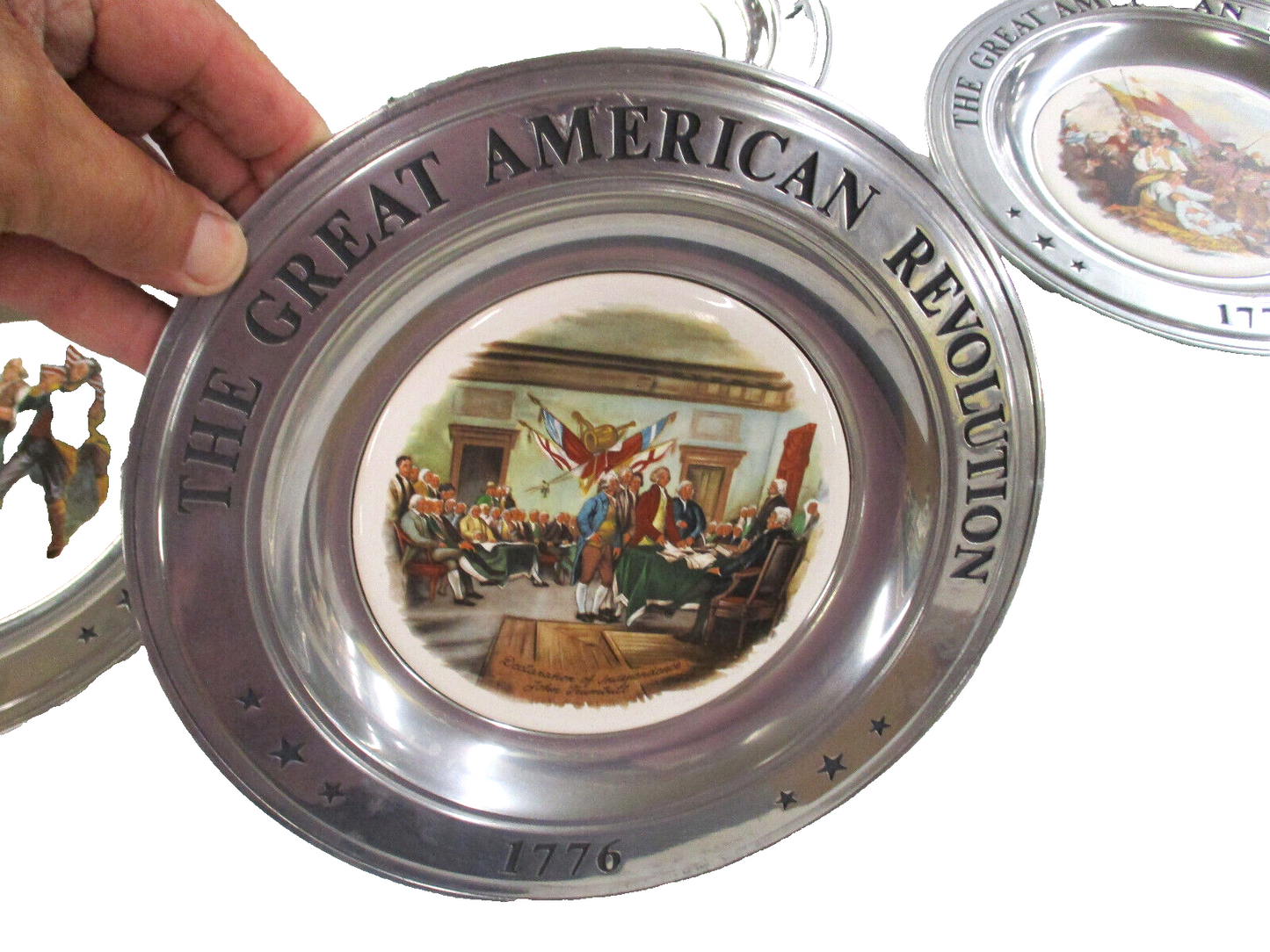 ES90 Collection of 6  Porcelain GREAT AMERICAN Revolution Plates in Pewter Frame