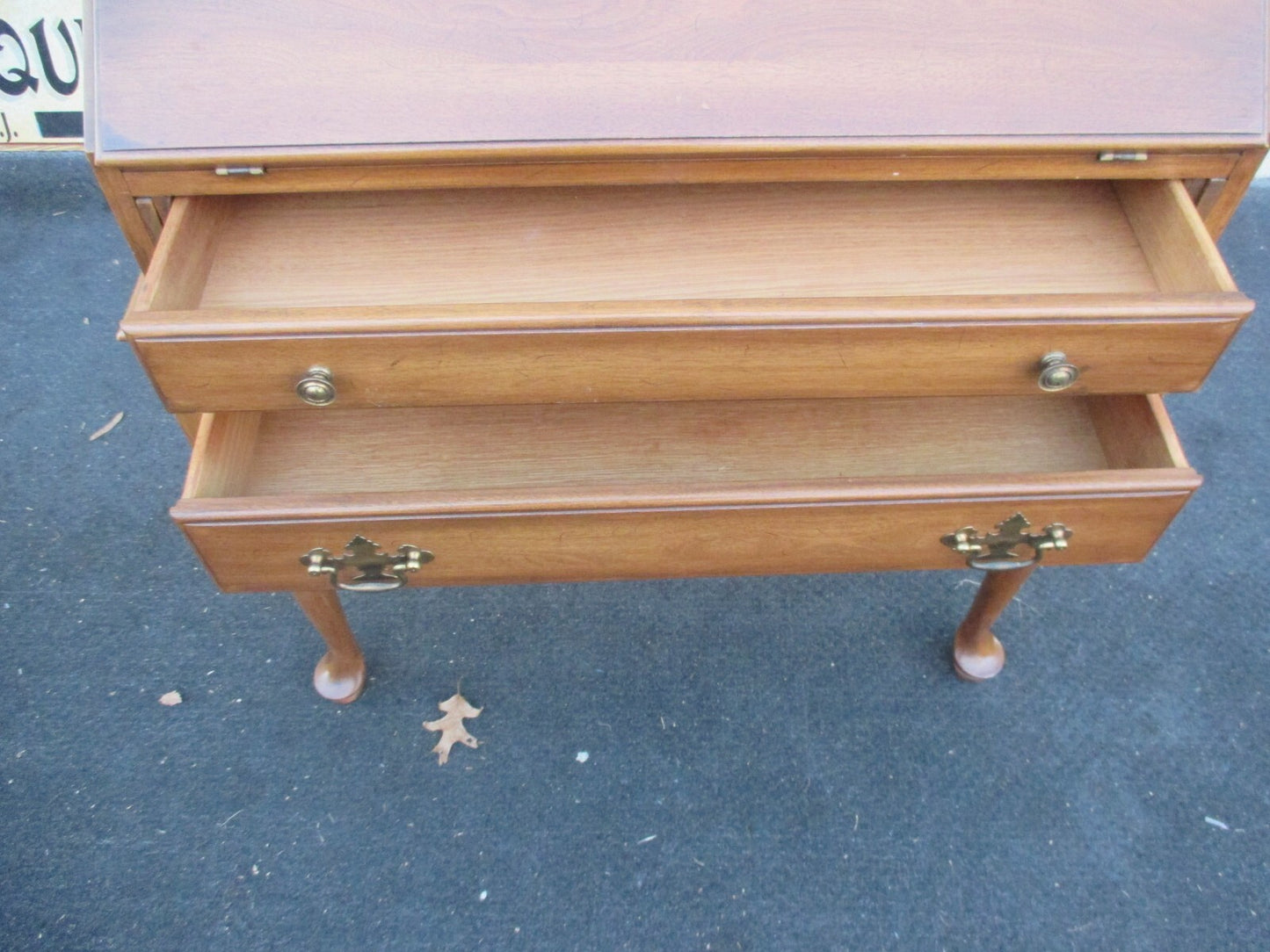 63998 Davis Furniture Inlaid Cherry Slantfront Desk