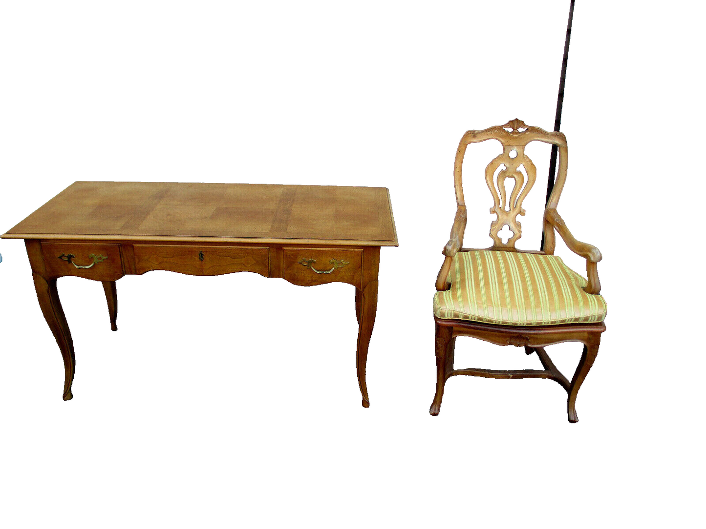 62658   French Country Louis XV Armchair Chair PEGGED Construction