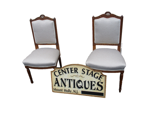 64124  Pair Hand Carved Decorator Side Chairs Chair s