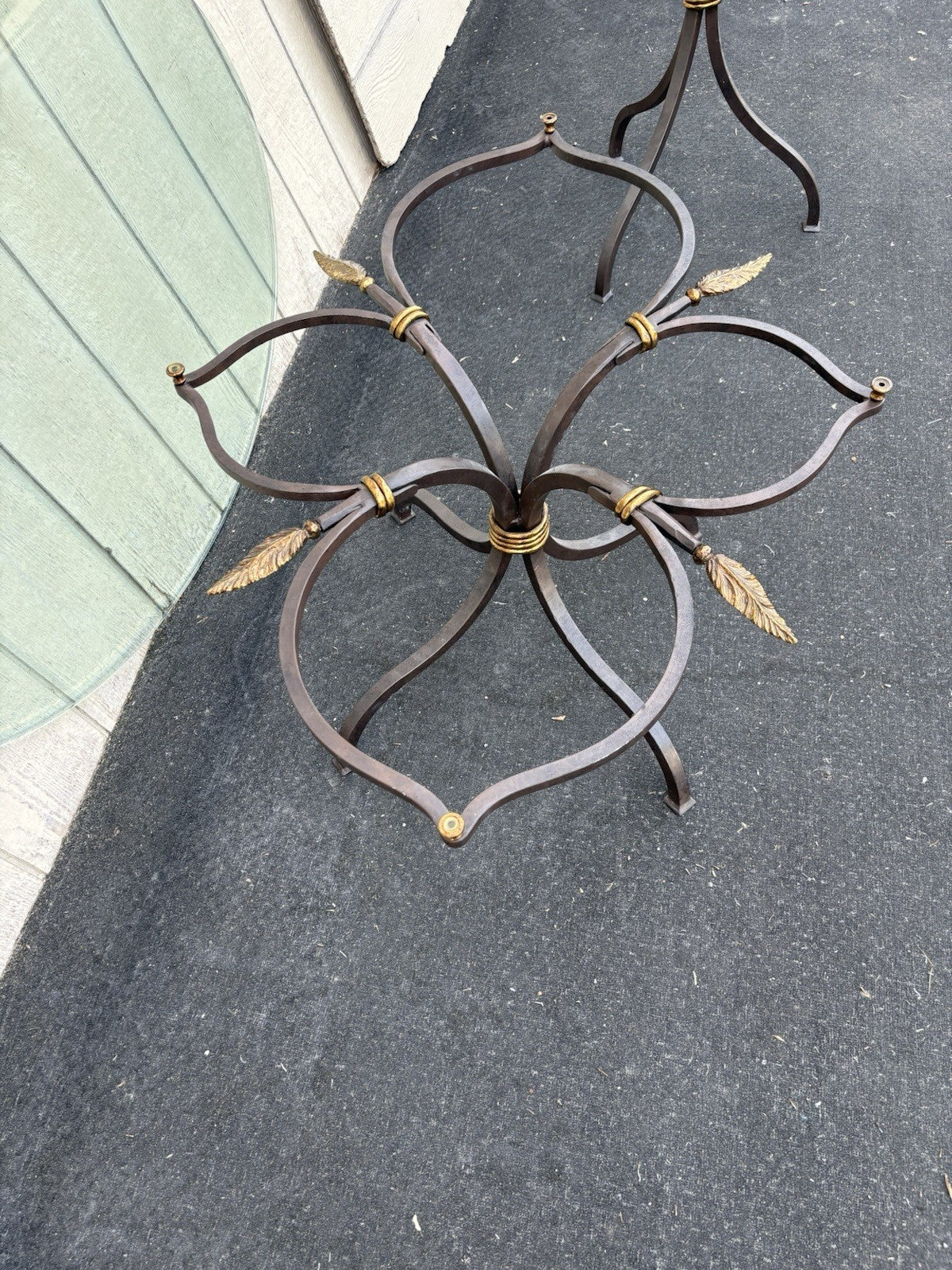 66754   Modern Iron and Glass Coffee Table QUALITY Made