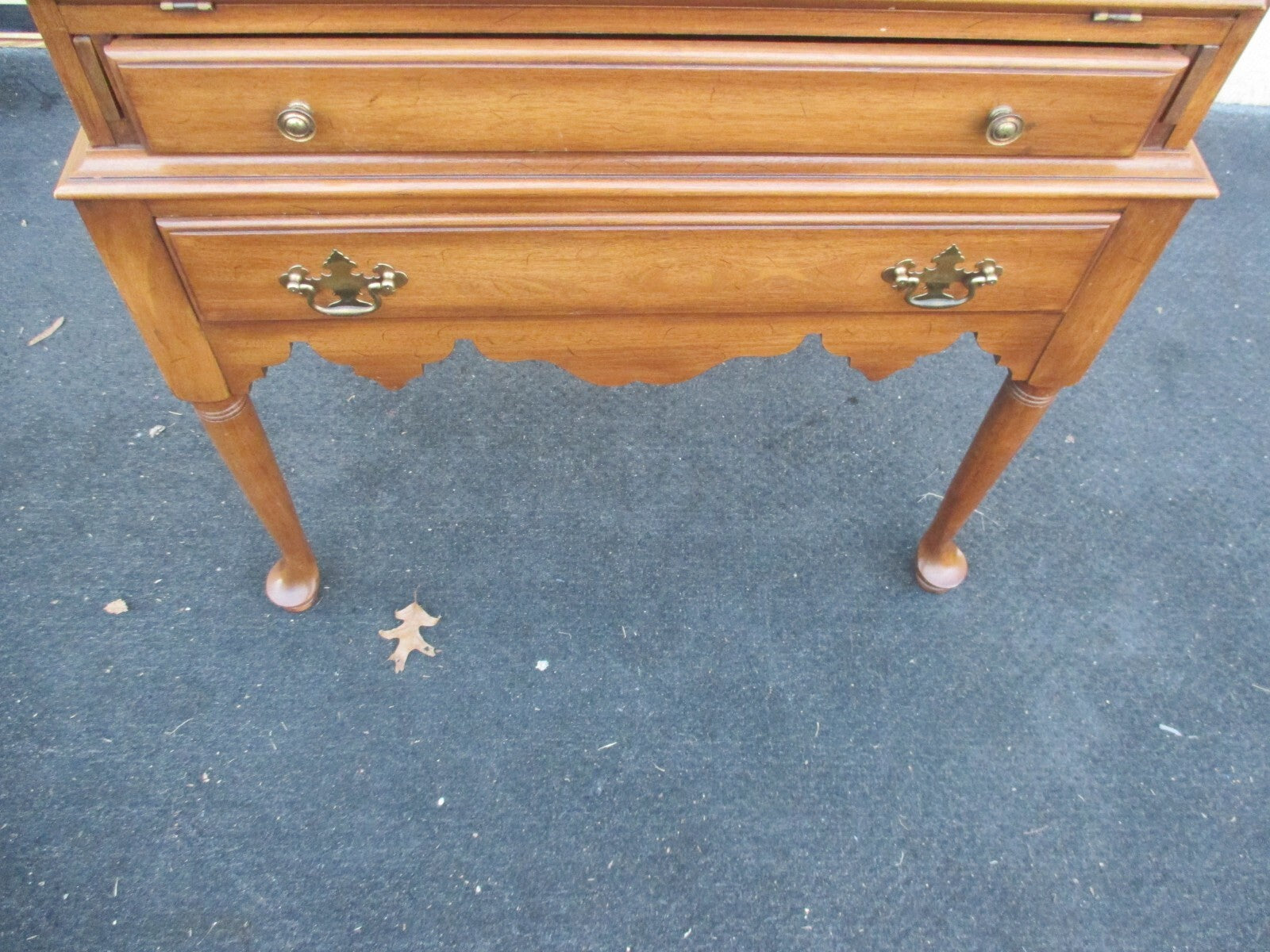 63998 Davis Furniture Inlaid Cherry Slantfront Desk