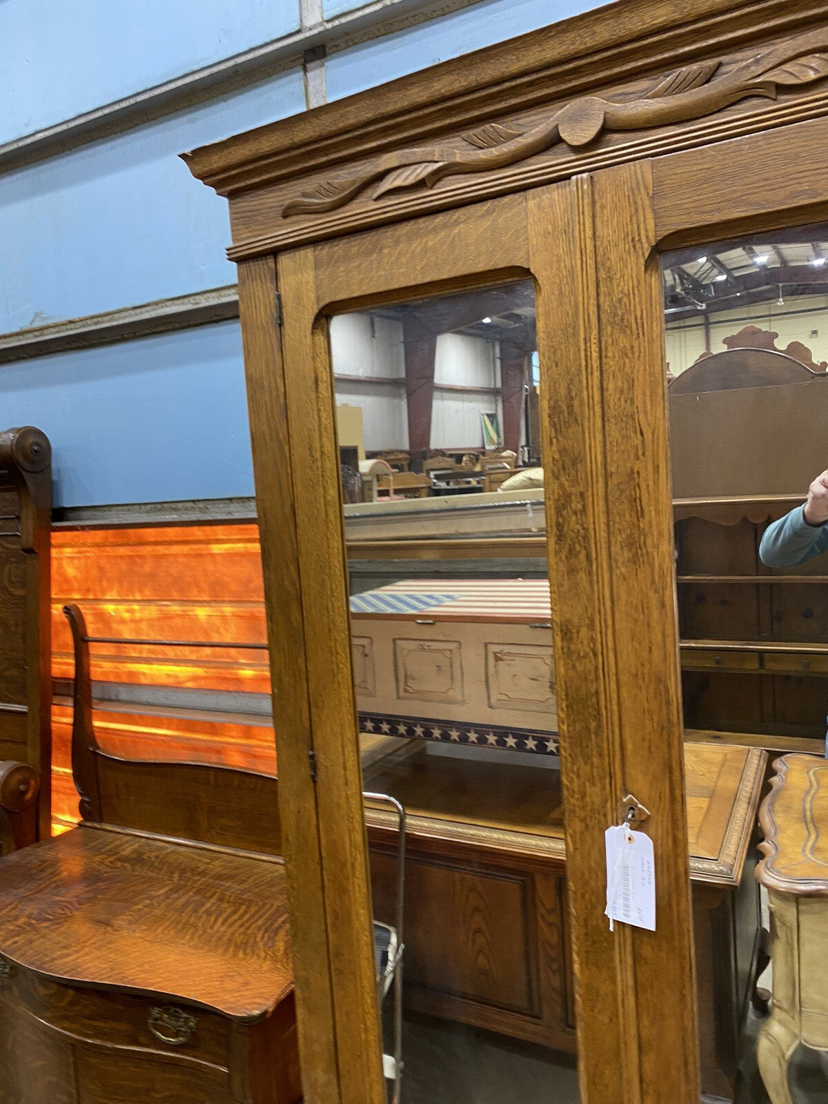 65564   Antique Victorian Oak 2 Door Wardrobe Cabinet