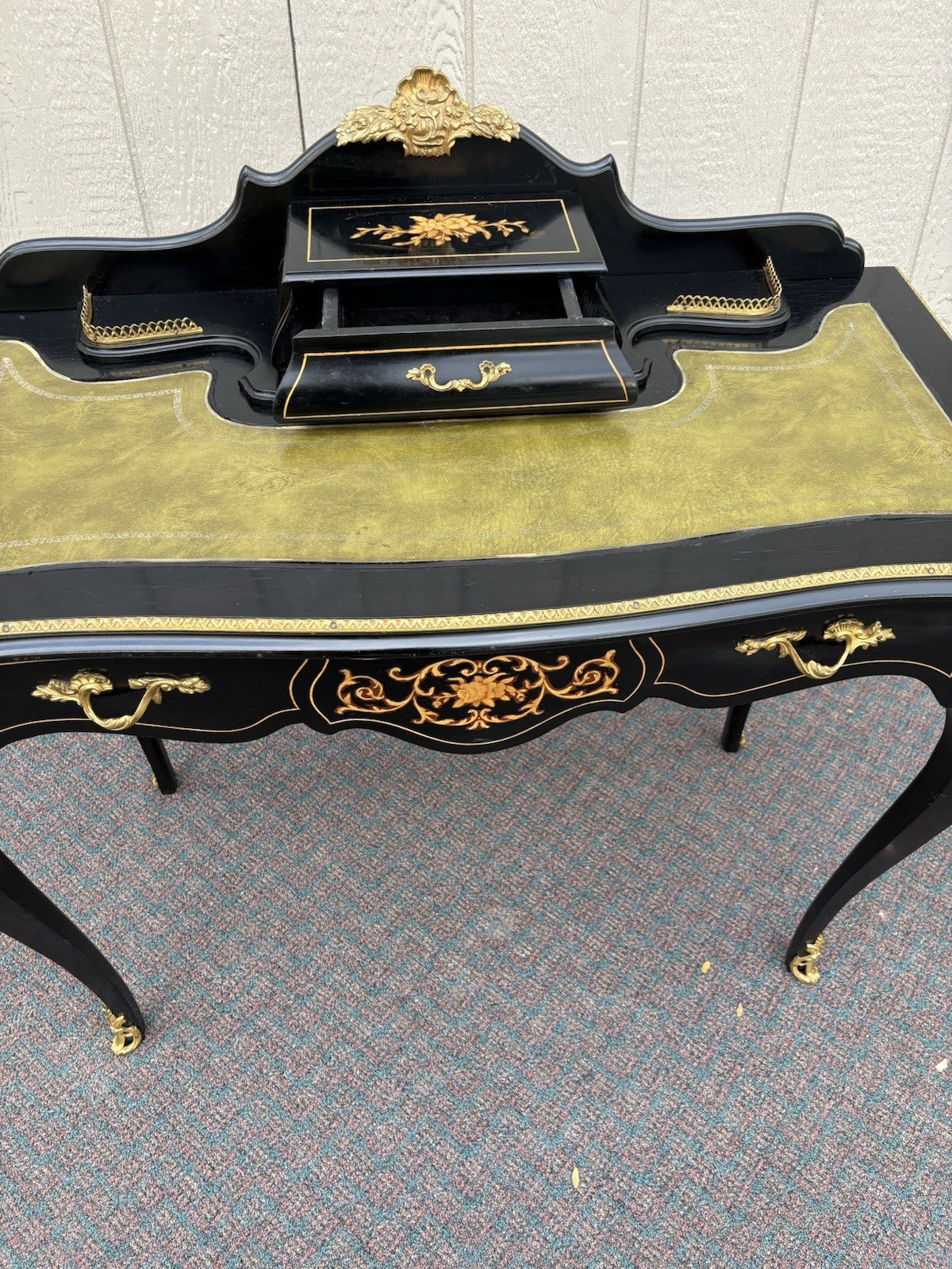 67143 Louis XV Desk with Bronze Ormalu