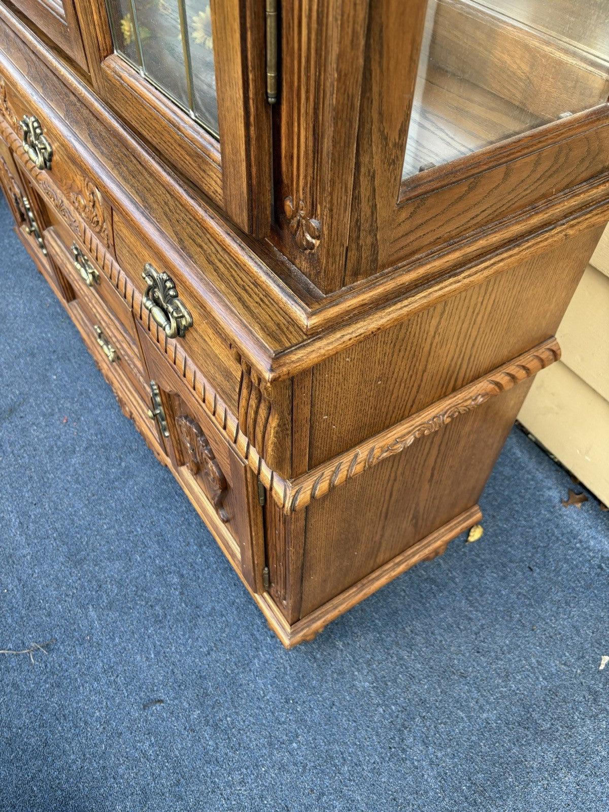 67122 Leaded Glass Oak China Cabinet Curio