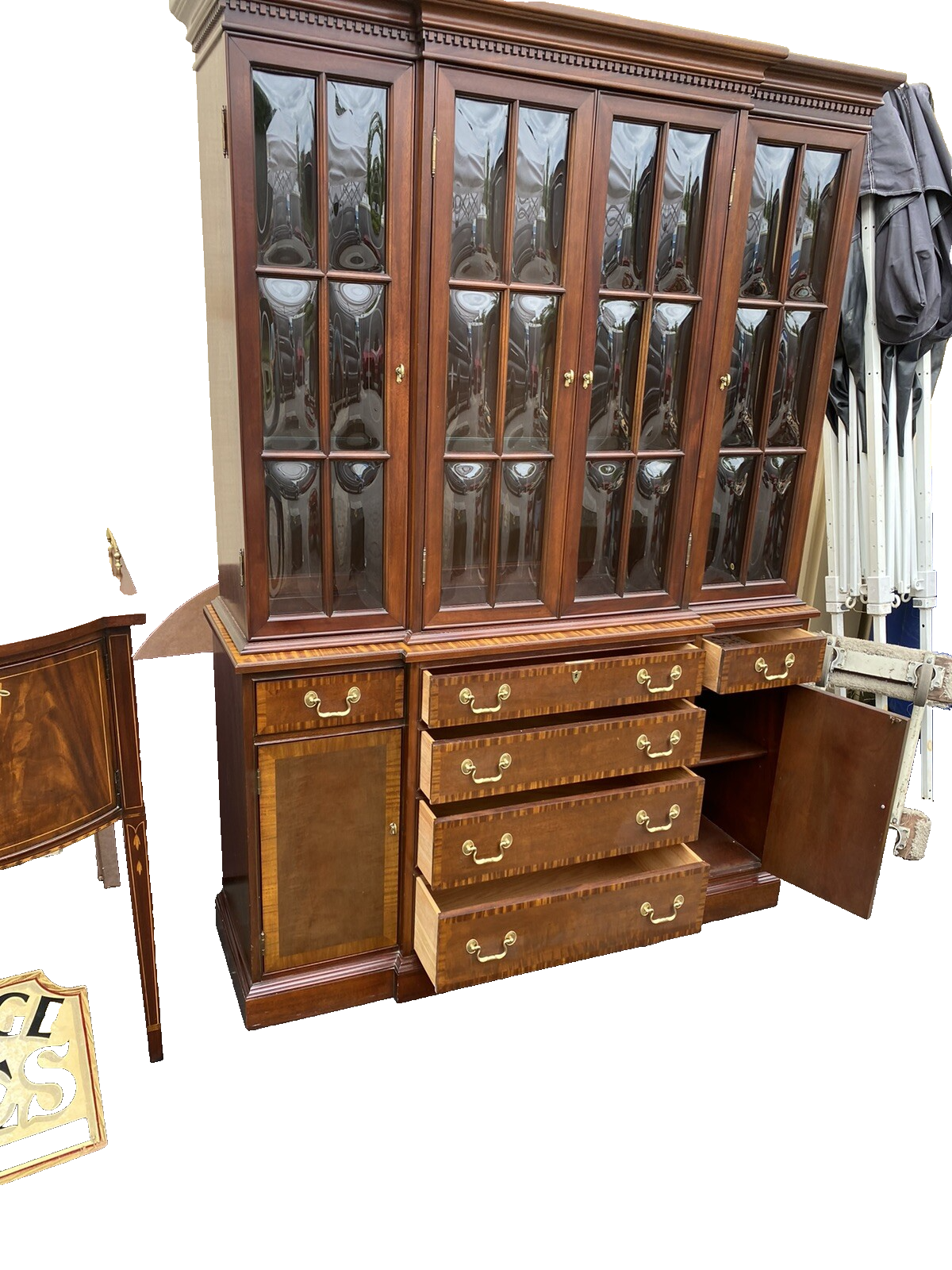 65837   Set of 8 Solid Mahogany Dining Chairs Chair s