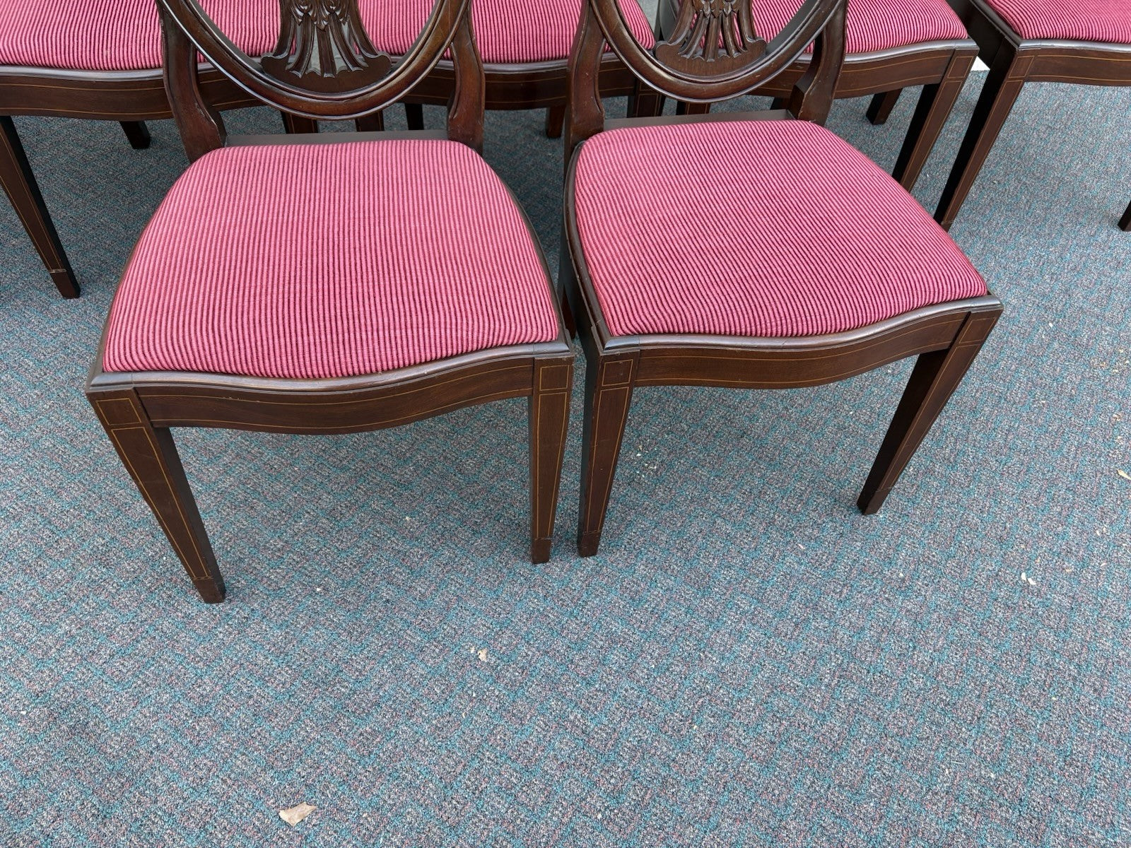 67162 Super Quality Set of 8 Mahogany Shield Back Dining Chairs