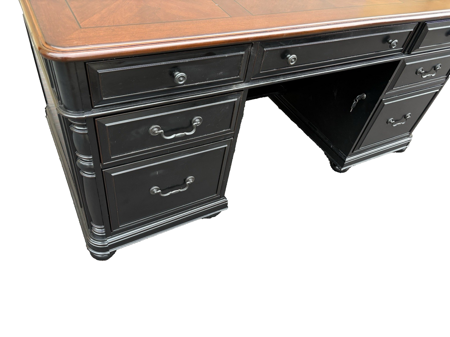 67108 Modern Riverside Furniture Ebony Executive Desk