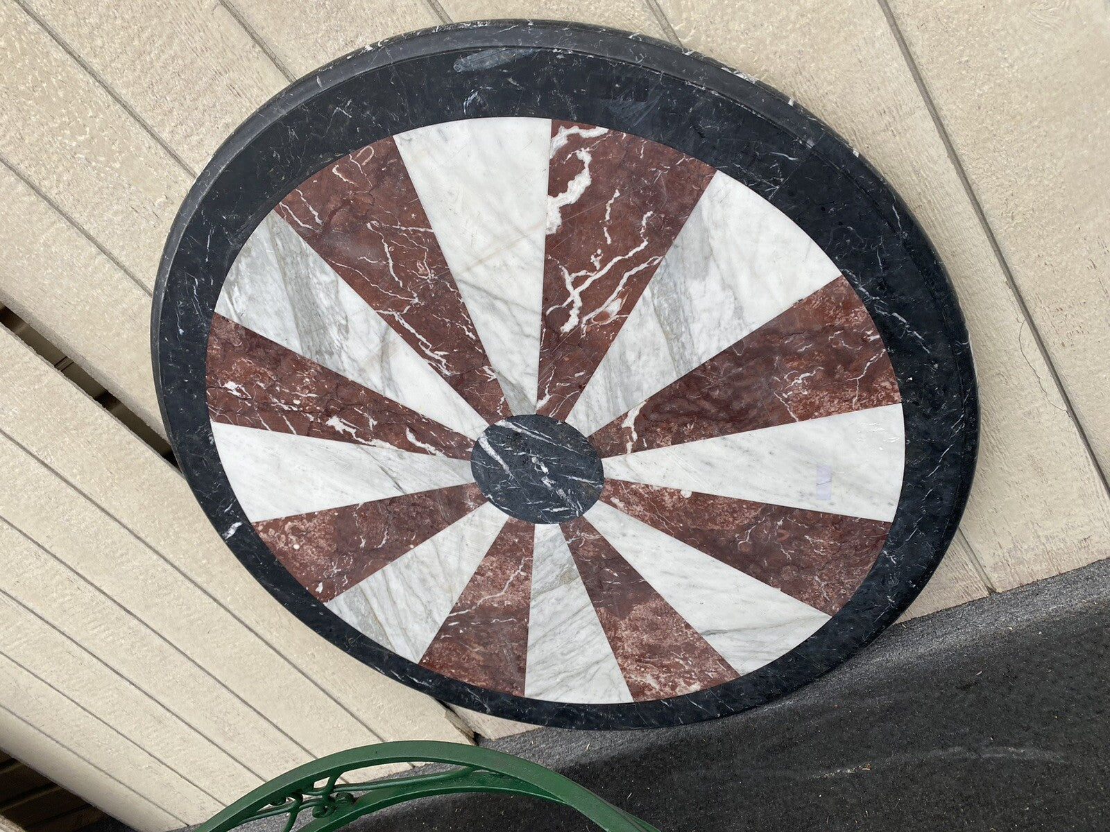 65987   Super Quality Round Marble Top Dining / Foyer  Table