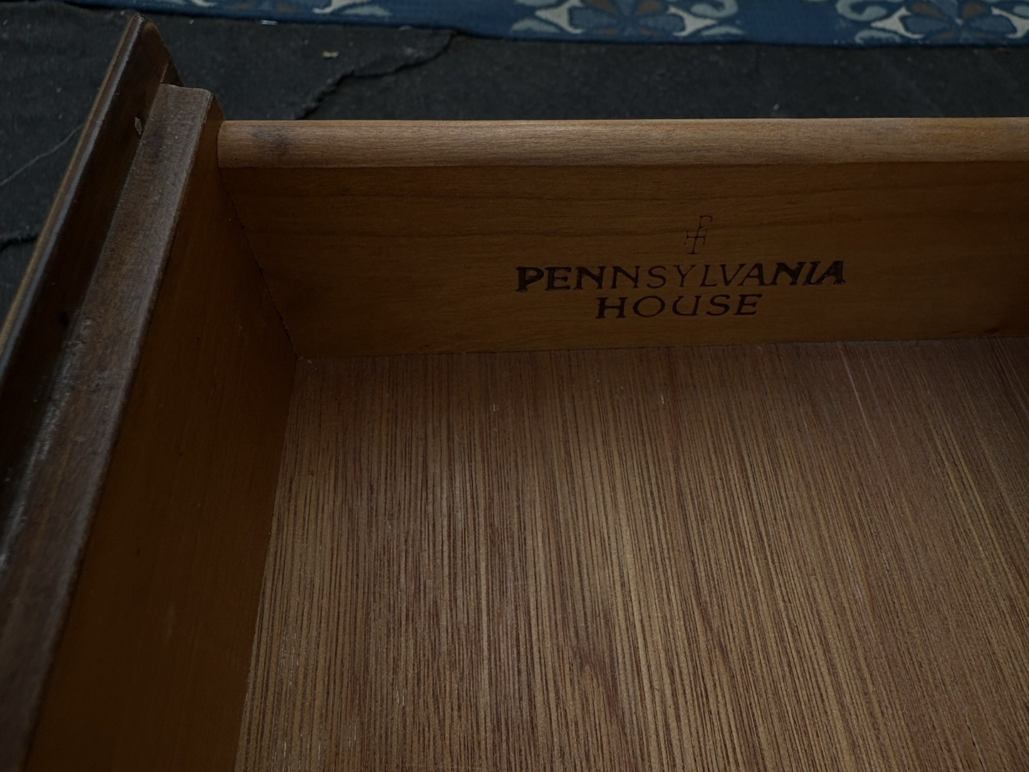 66475 Pair PENNSYLVANIA HOUSE Queen Anne Lamp Table Stand s