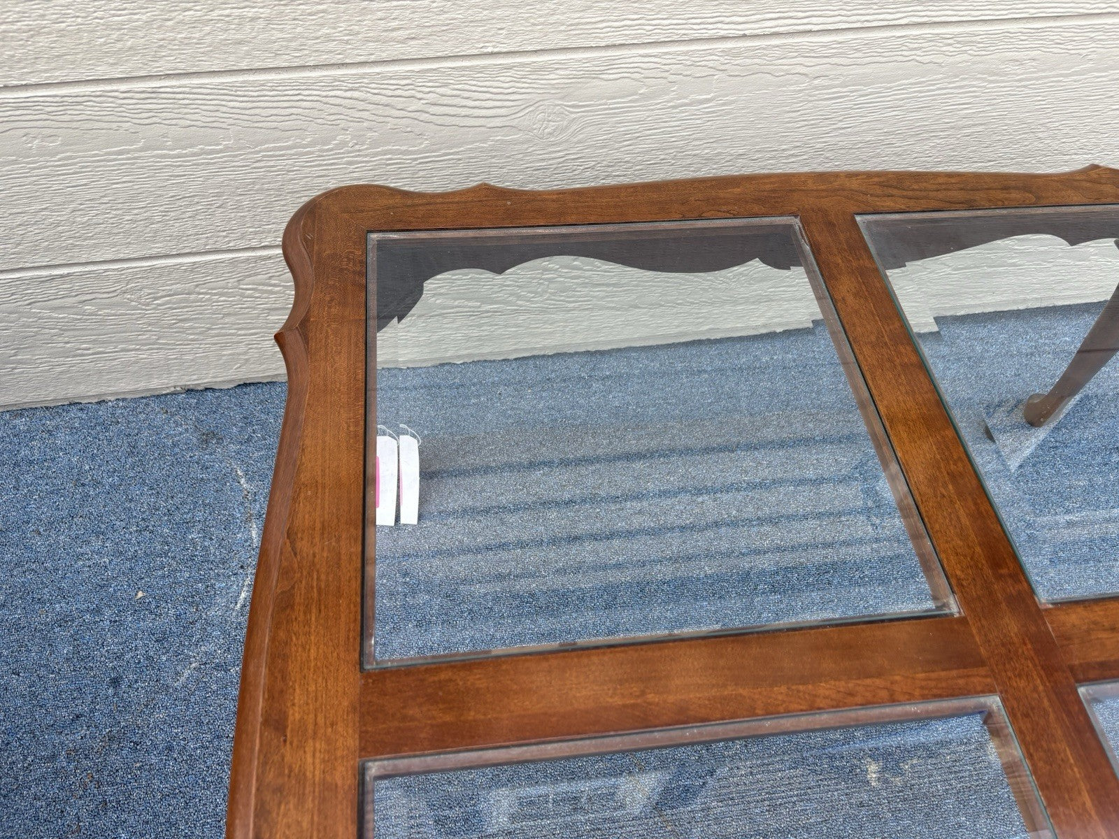 62020 PENNSYLVANIA HOUSE  Cherry Glass Top Queen Anne Coffee Table