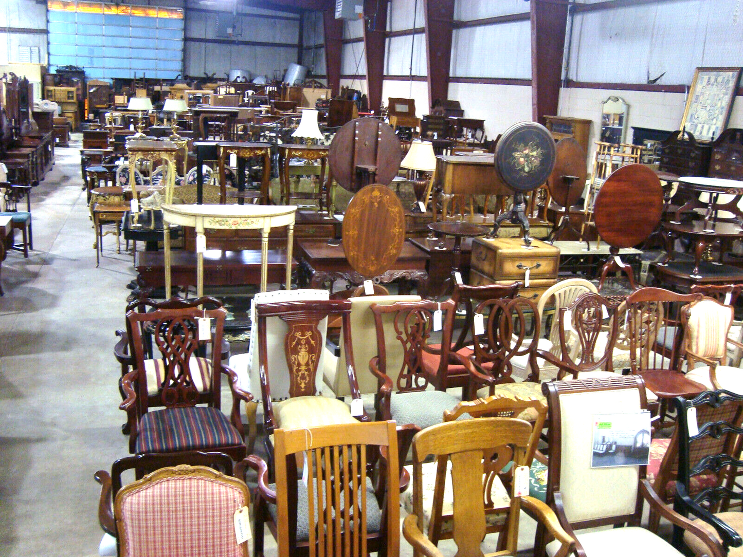 62511   Gold Decorator Curio Cabinet Etergie China Cabinet