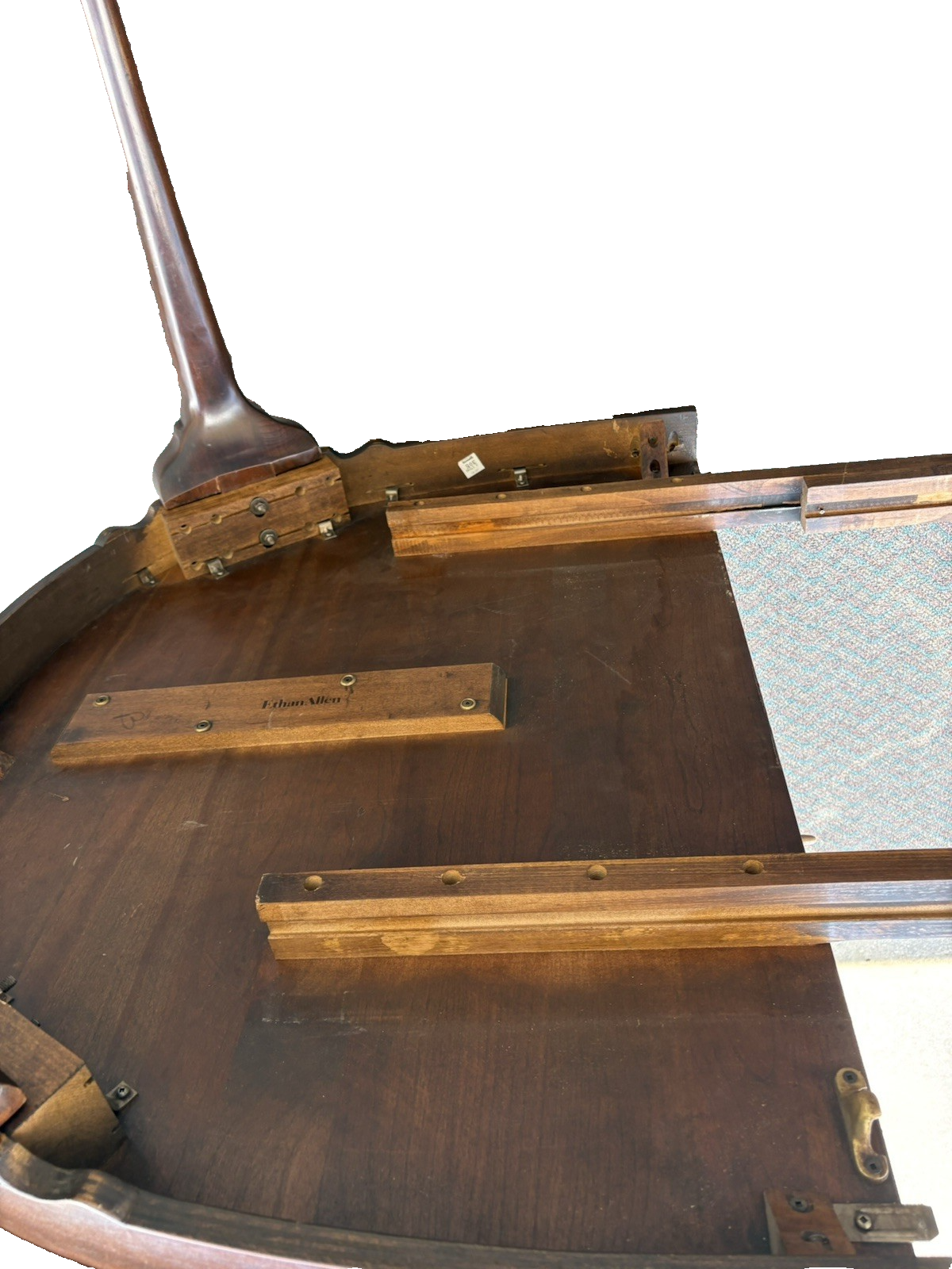 00001 ETHAN ALLEN Mahogany Dining Table with 2 Leafs TABLE TOP  44" x 102"