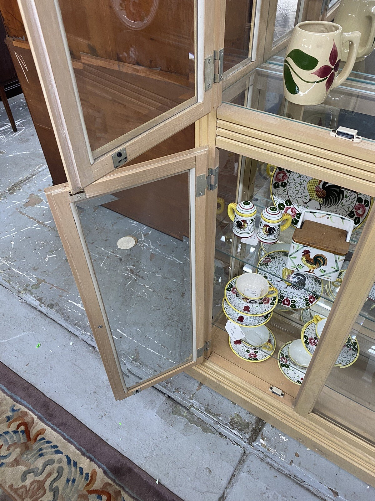 57044 PULASKI CURIO CHINA CABINET FACTORY Finish