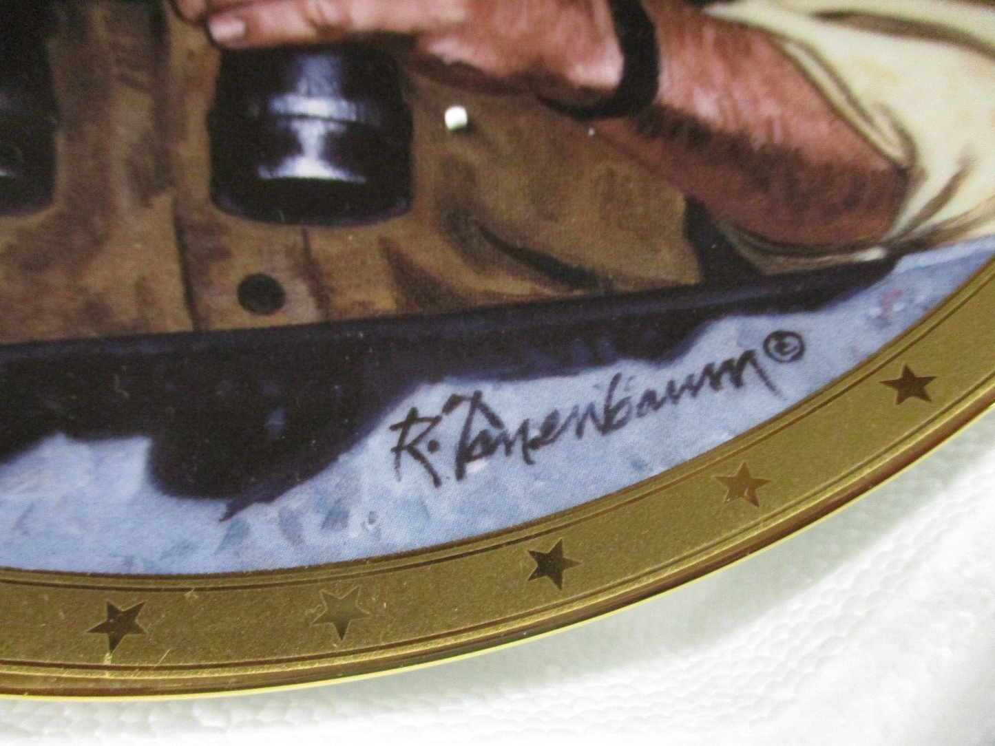 ES 04:   3 Military Plates 1 With JOHN Wayne Franklin Mint  +   2 Heinz Krebs