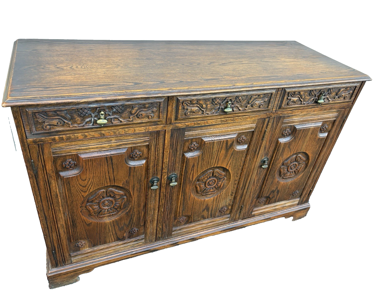 67134 FEUDAL Oak Sideboard Server Cabinet