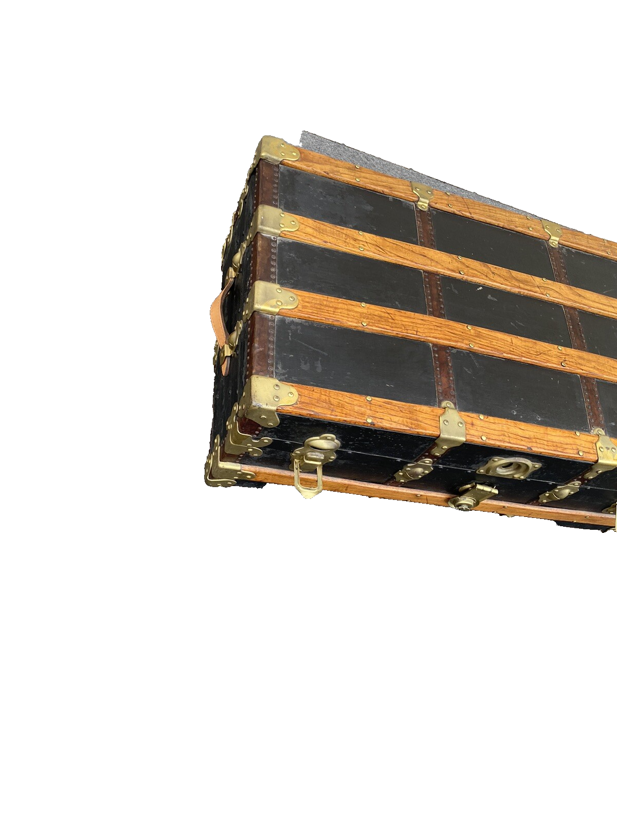 65633  Antique  WANAMAKER PANAMA EXPOSITION Flat Top Trunk with Covered tray