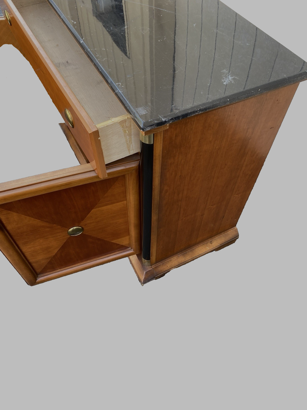 66624 BASSETT  Regency Modern Server Sideboard Cabinet