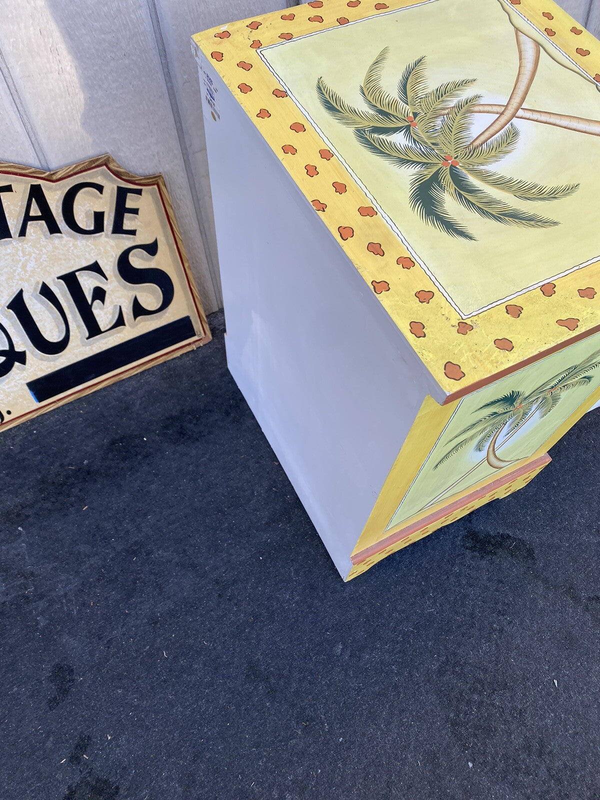 64930 Decorator Tropical Hand Painted Palm Trees Nightstand End Table