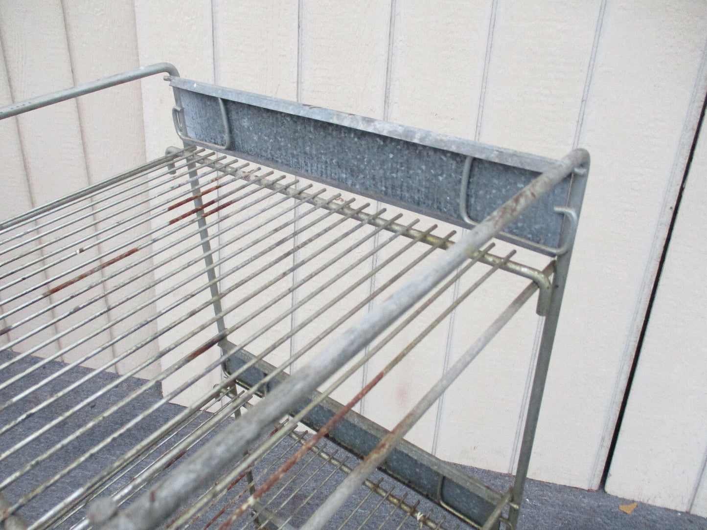 62841- PL:    Industrial Metal Stand Display Cabinet with Advertising MR  MRS T