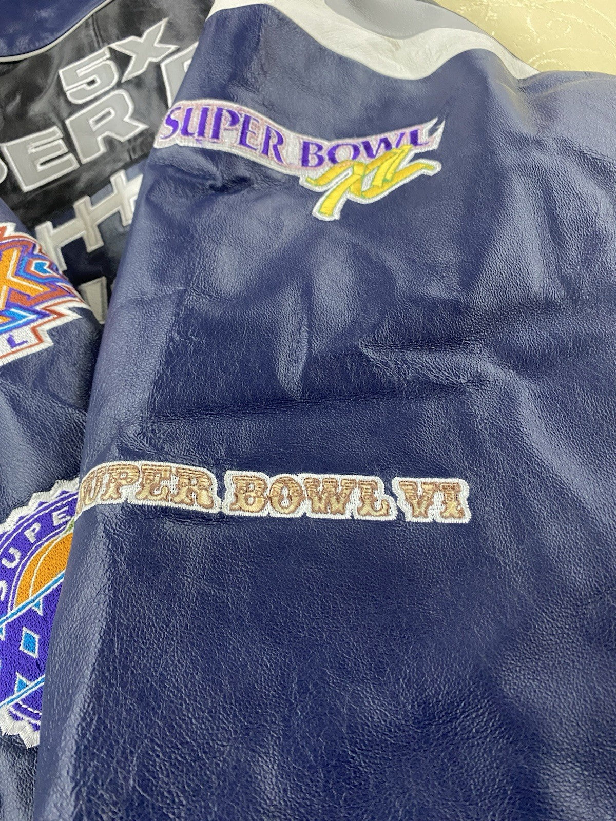 ES 230:    Dallas Cowboys 5 Time Super Bowl Leather NFL  Football Jacket  LARGE