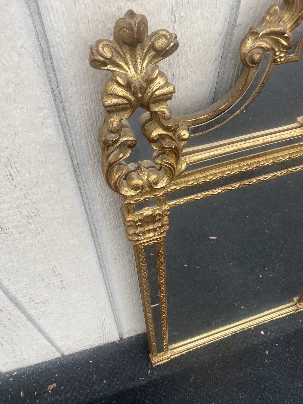 65223  FRIEDMAN BROTHERS Decorator Mirror