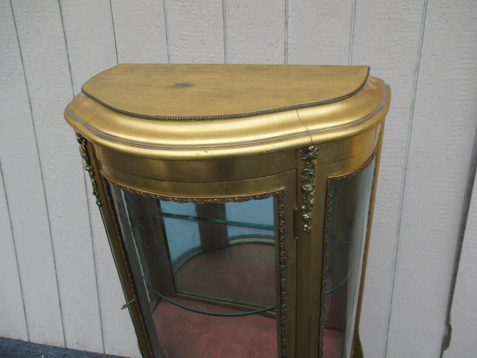 62511   Gold Decorator Curio Cabinet Etergie China Cabinet