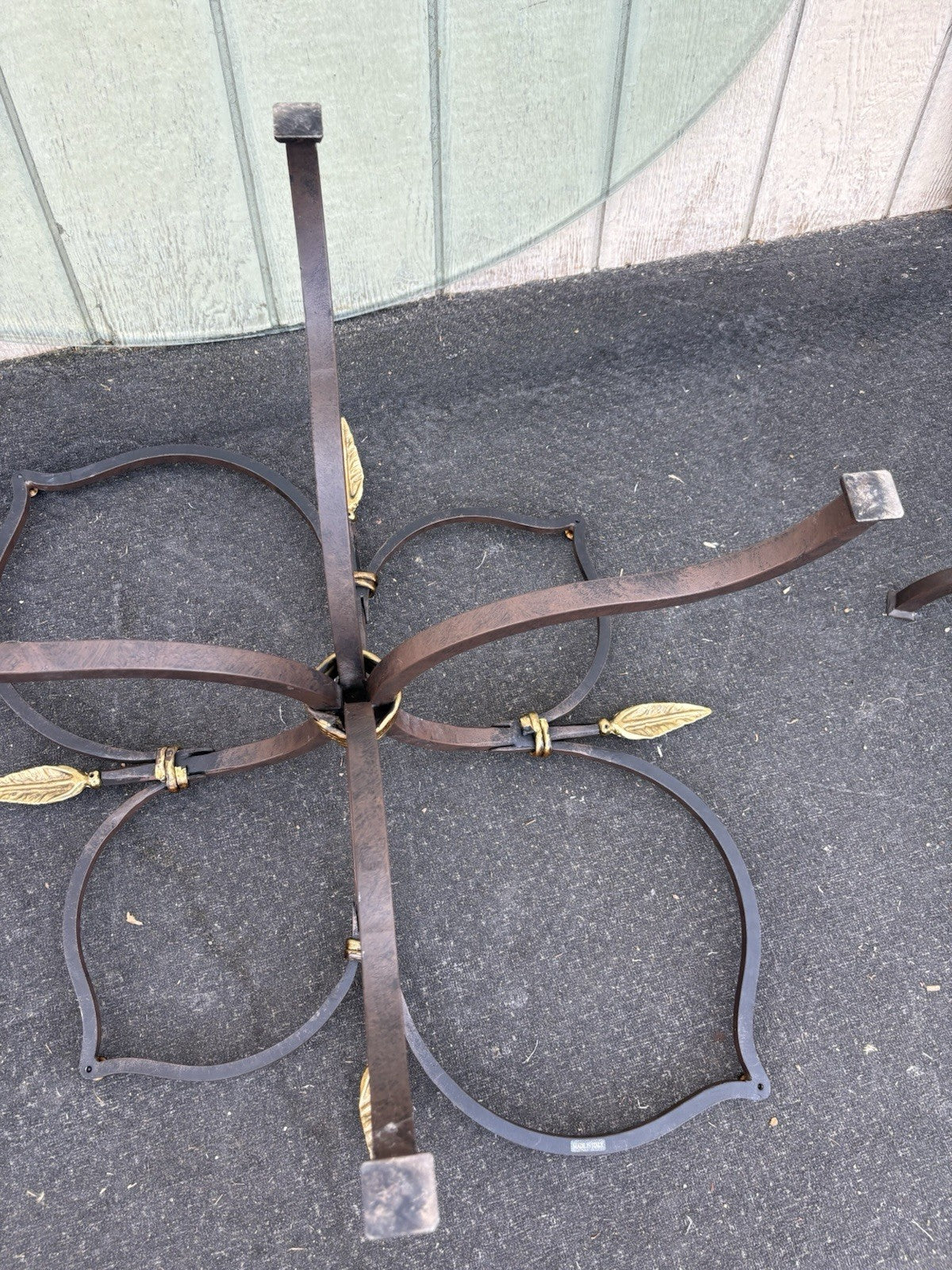 66755   Modern QUALITY Glass and Iron Accent Table Stand