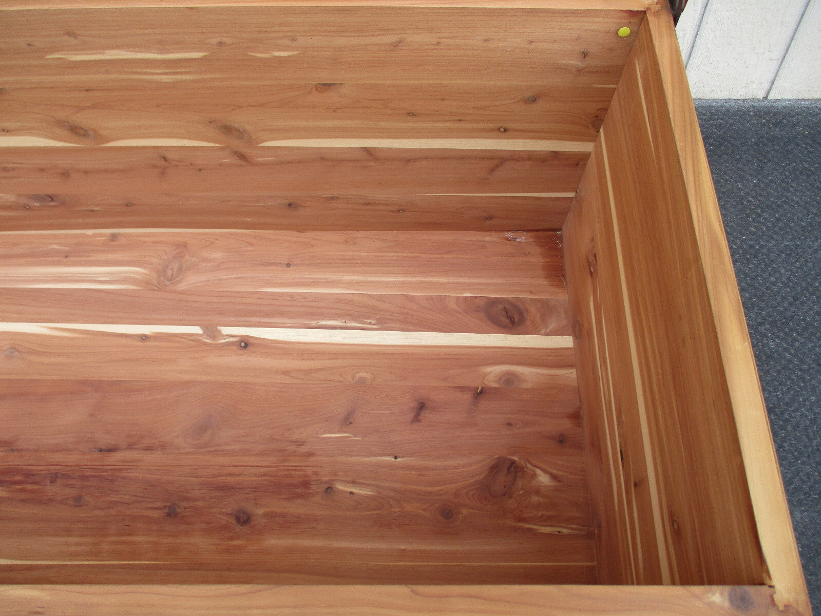 64354 Maple Queen Anne Cedar Lined Blanket Chest