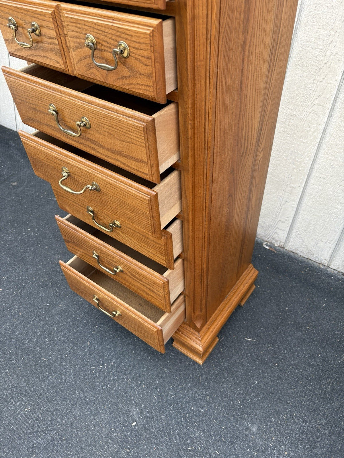 66748   Oak Lingerie Chest Dresser