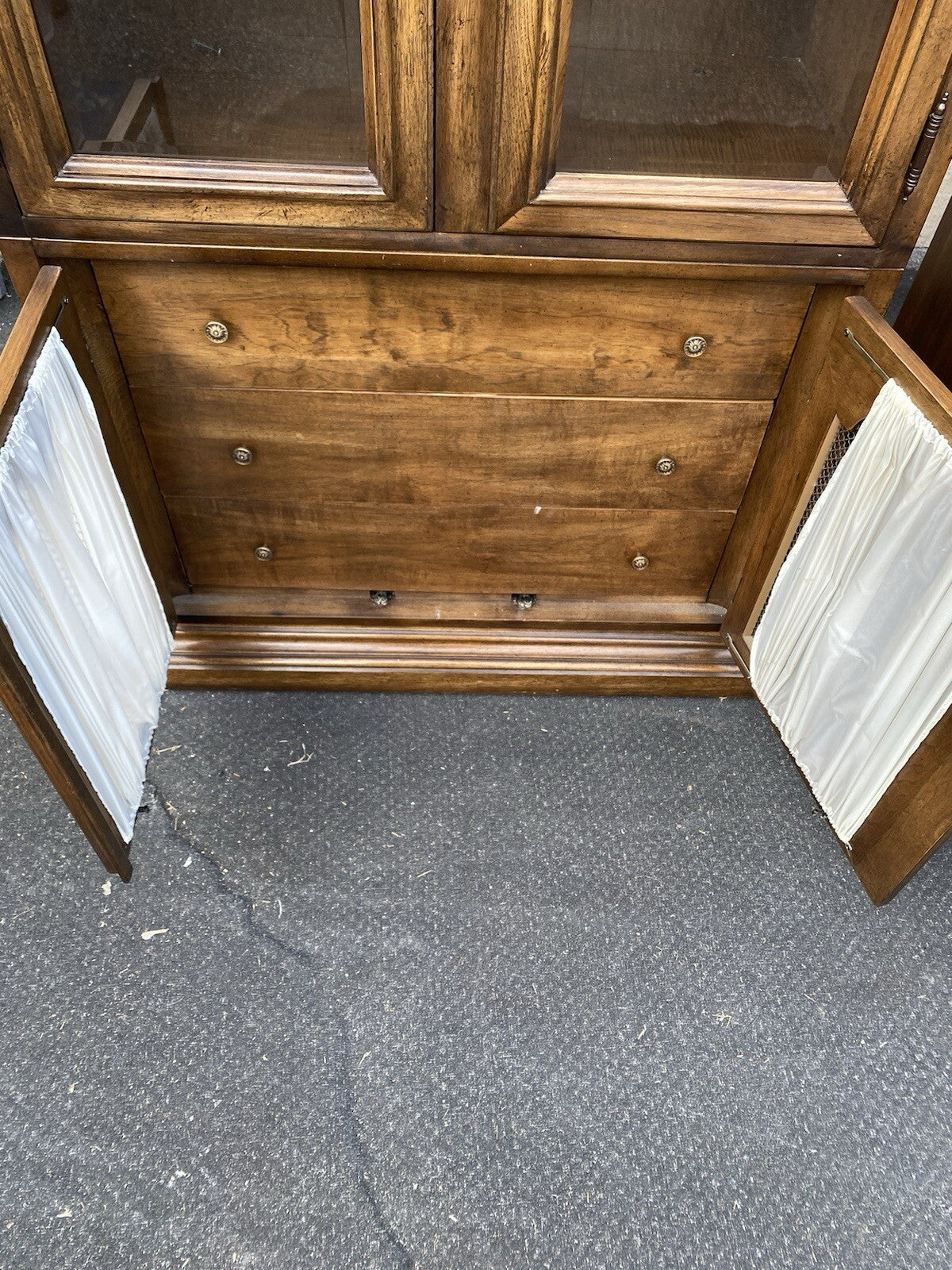 66198 BERNHARDT HIBRITEN  3 Section Wall Unit Bookcase Curio Cabinet