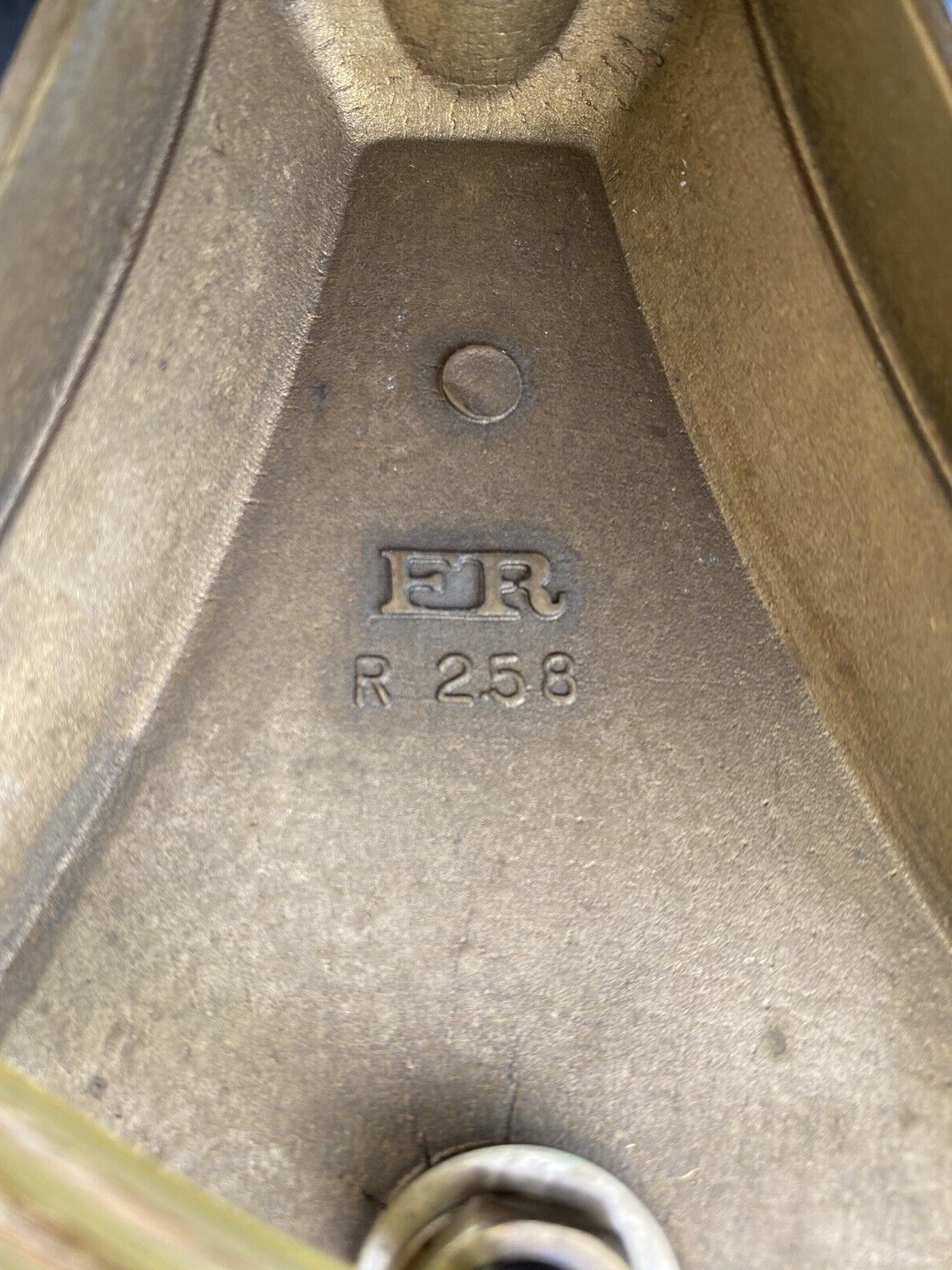 66394    Decorator Table Lamp Light with Shade Stamped  FR r258 on base