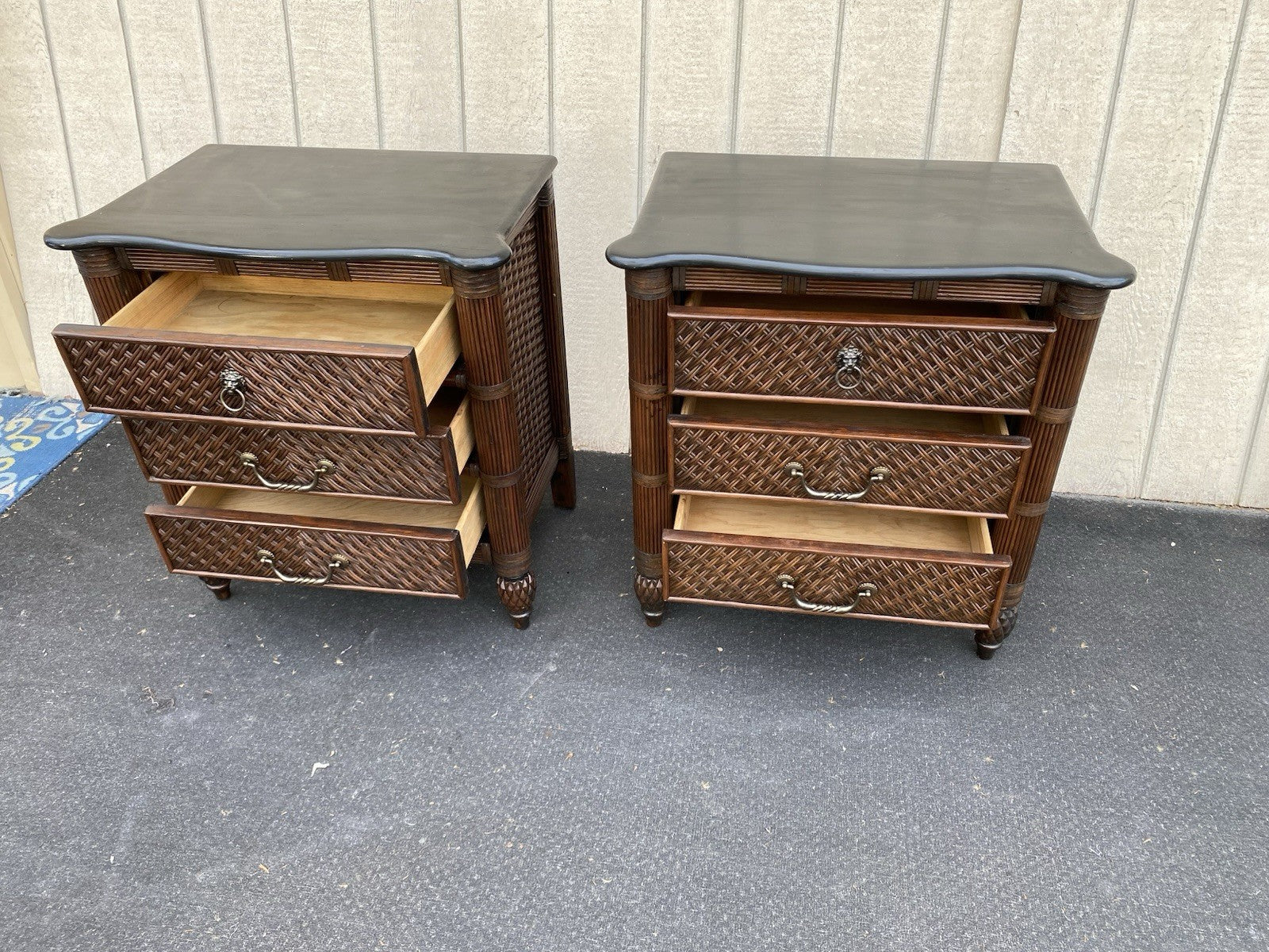 66651   Pair LEXINGTON Furniture Nightstand End Table Stand s
