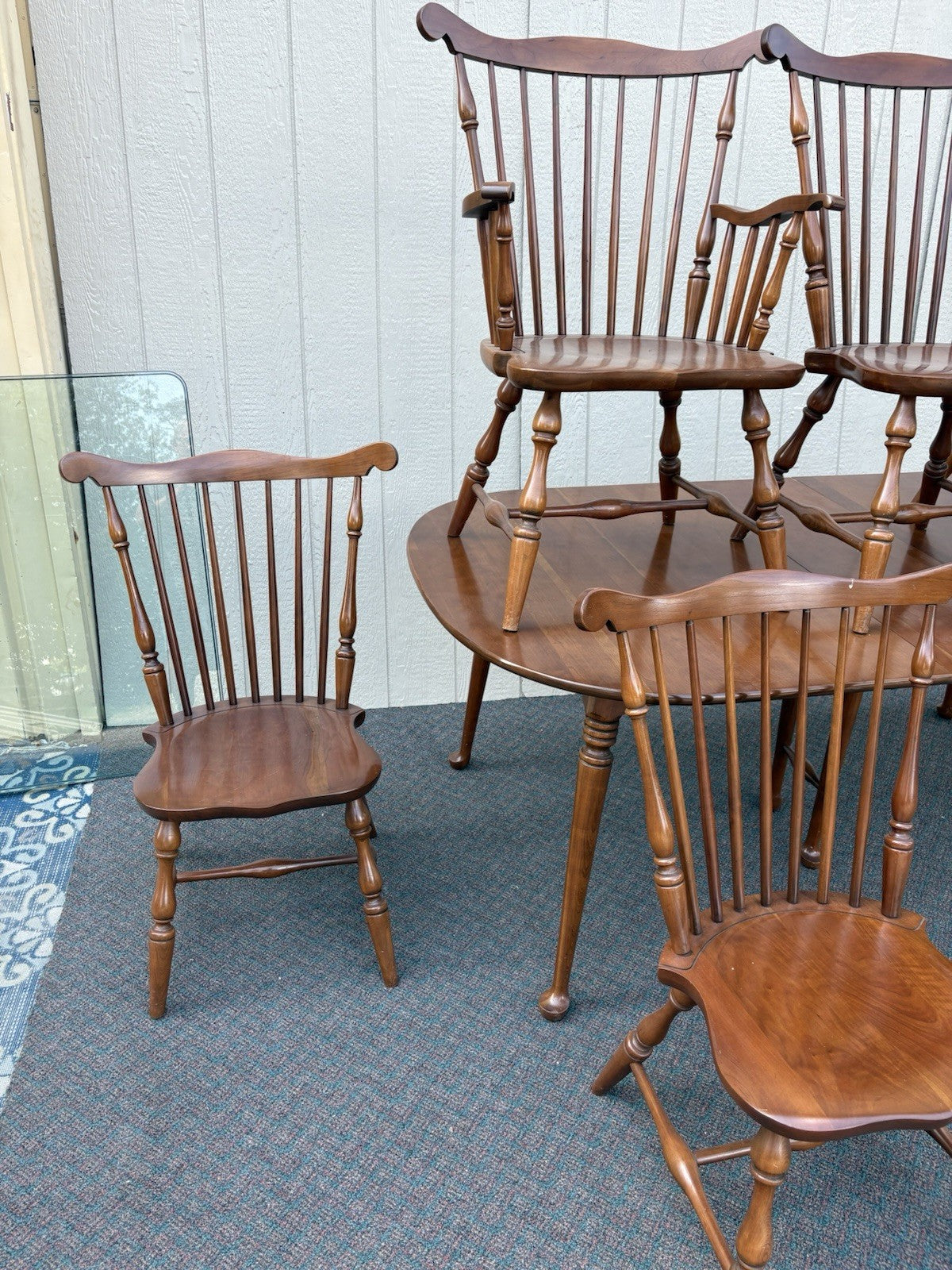 64226   Thomasville Cherry Dining Table w/ leaf  +  6 Chair s