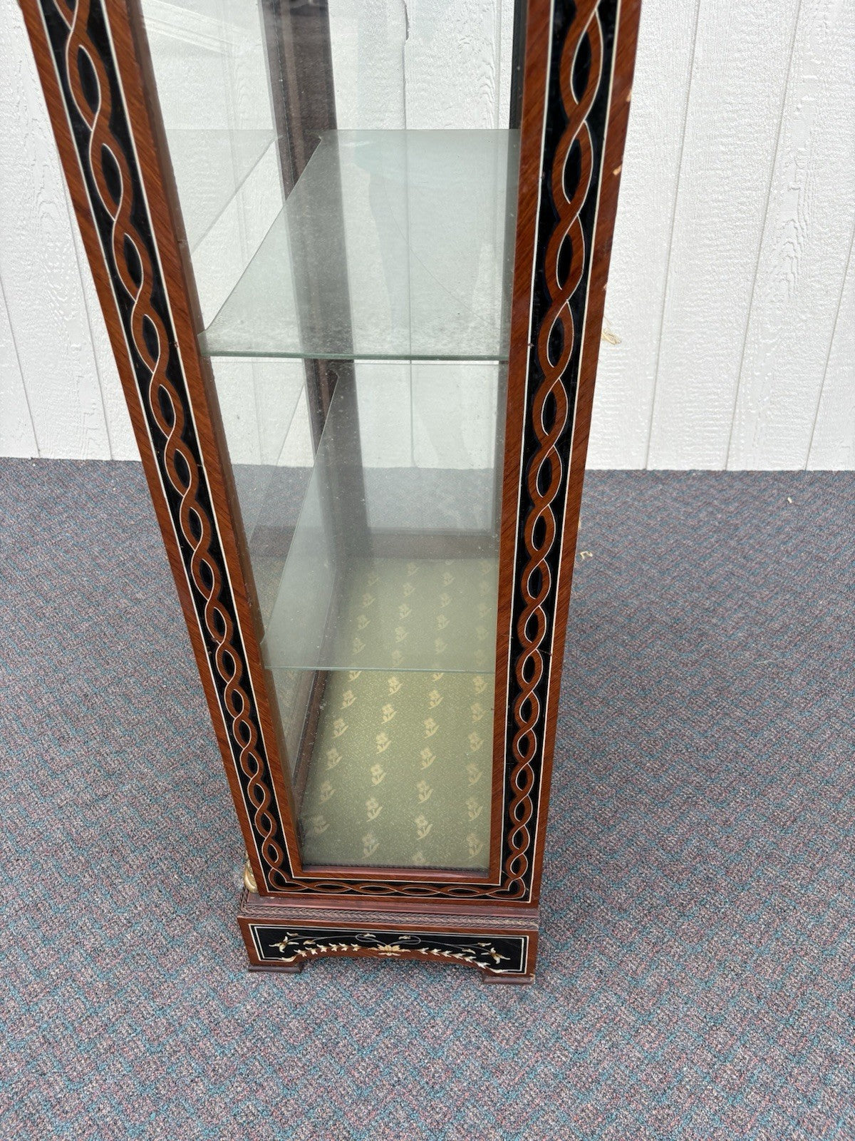 66959 Louis XV Curio China Cabinet with Bronze Ormalu