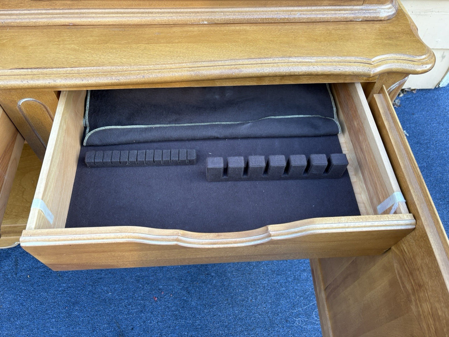 67124 French Country ETHAN ALLEN China Cabinet Curio