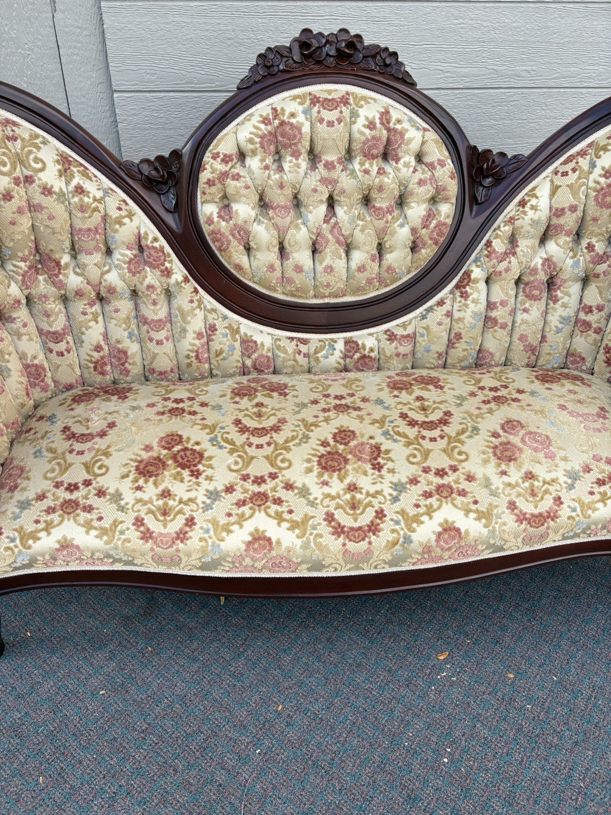 67146 Victorian Furniture??  or  Kimball ??  Victorian Style Sofa Loveseat Chair