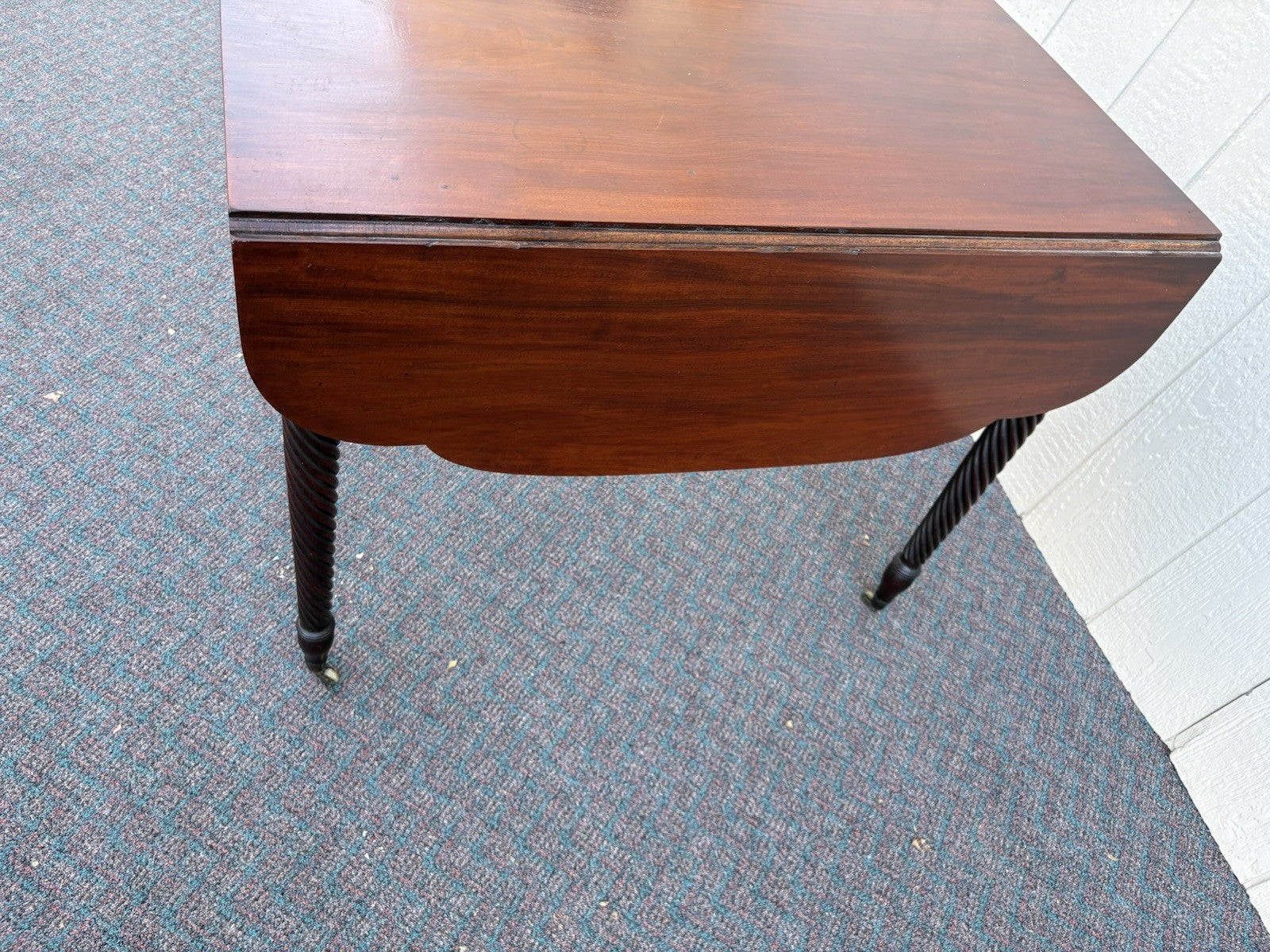 67126 Antique Mahogany Dropleaf Dining Table Hand Made