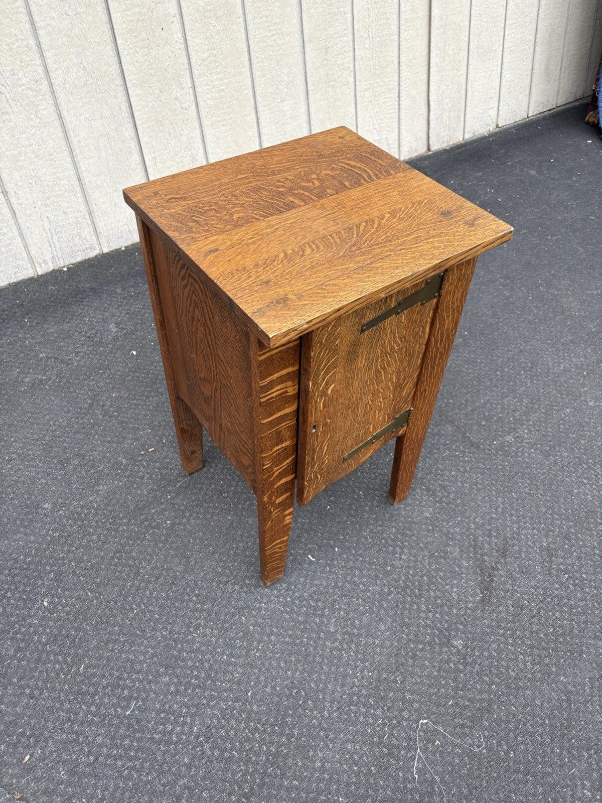 66720   Mission Oak Arts Crafts Nightstand End table Taboret