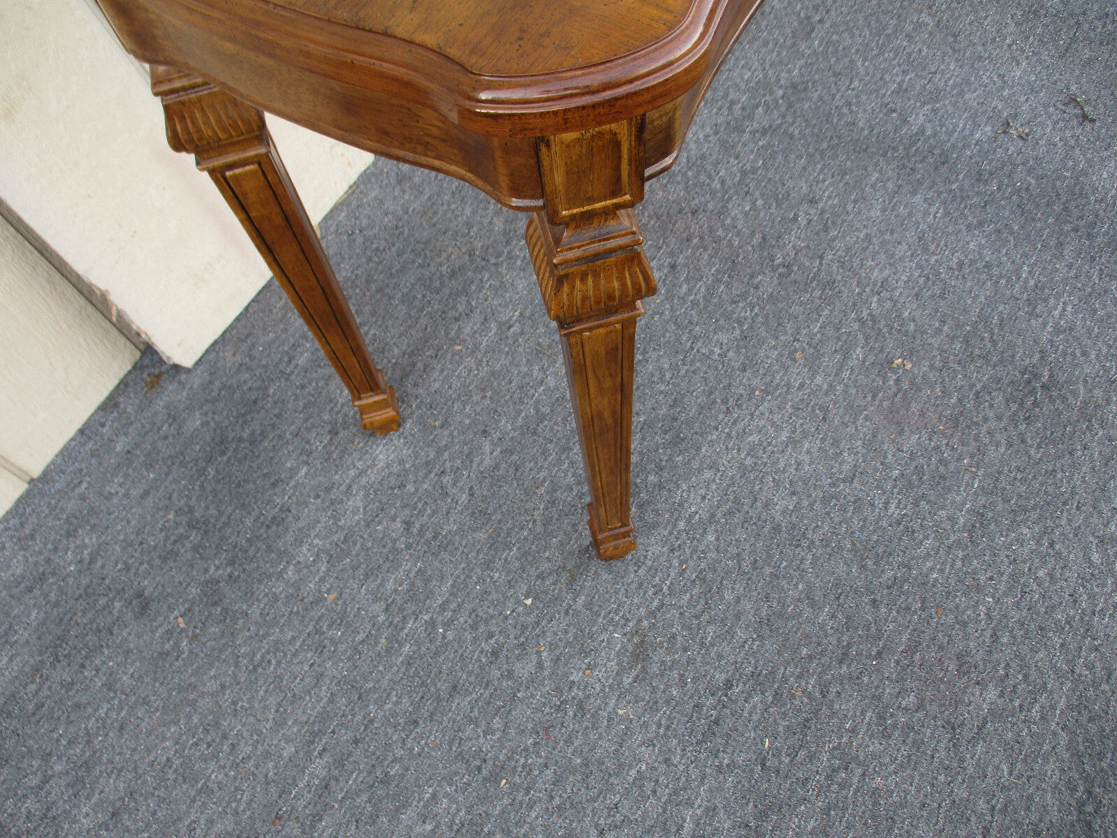 62747 Console Table Stand with Glass Inserts