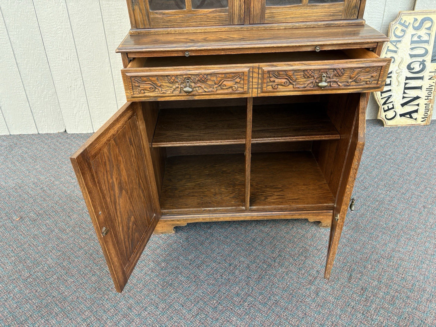 67133 FEUDAL Oak 2 Piece China Cabinet  Convex Glass in Doors