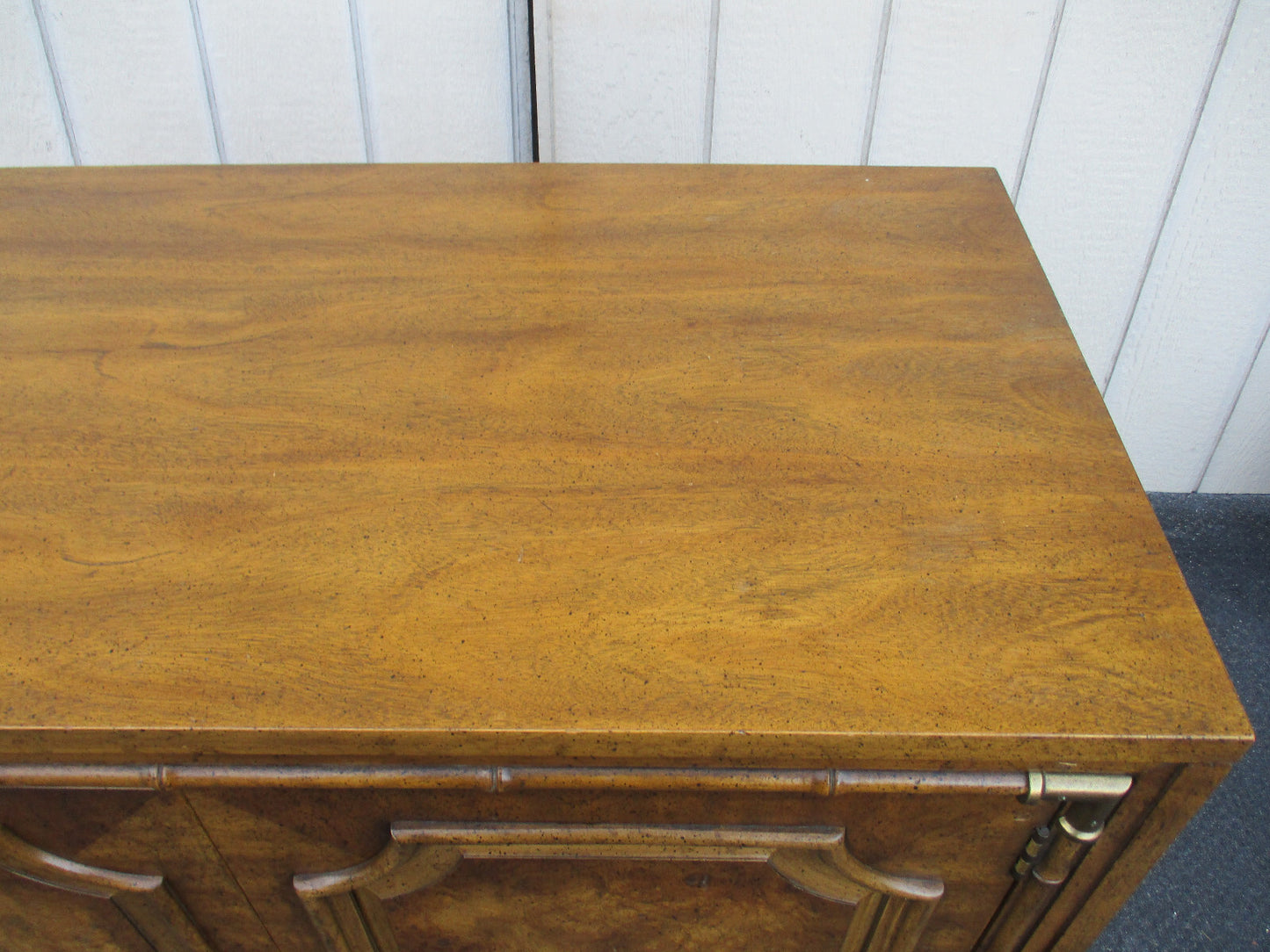 64135 Weiman Cabinet Chest Server