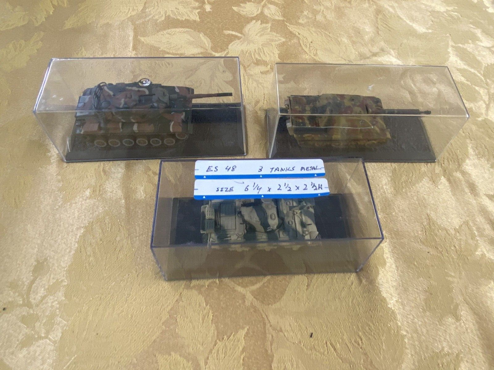 ES 48  :   3 Diecast Military Tanks with showcases  6 1/4" x 2 1/2" x 2 1/2"H